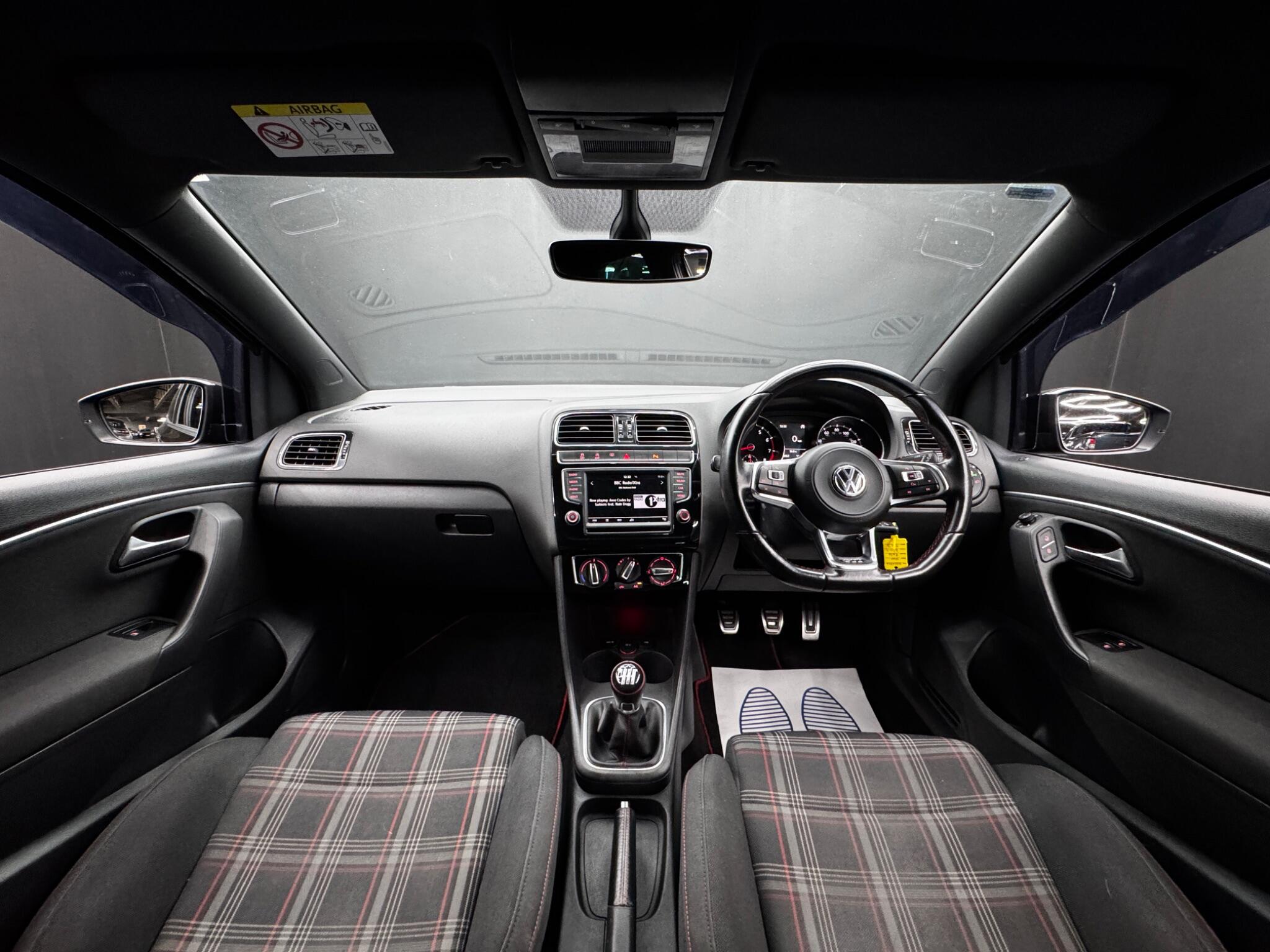 Volkswagen Polo view 16