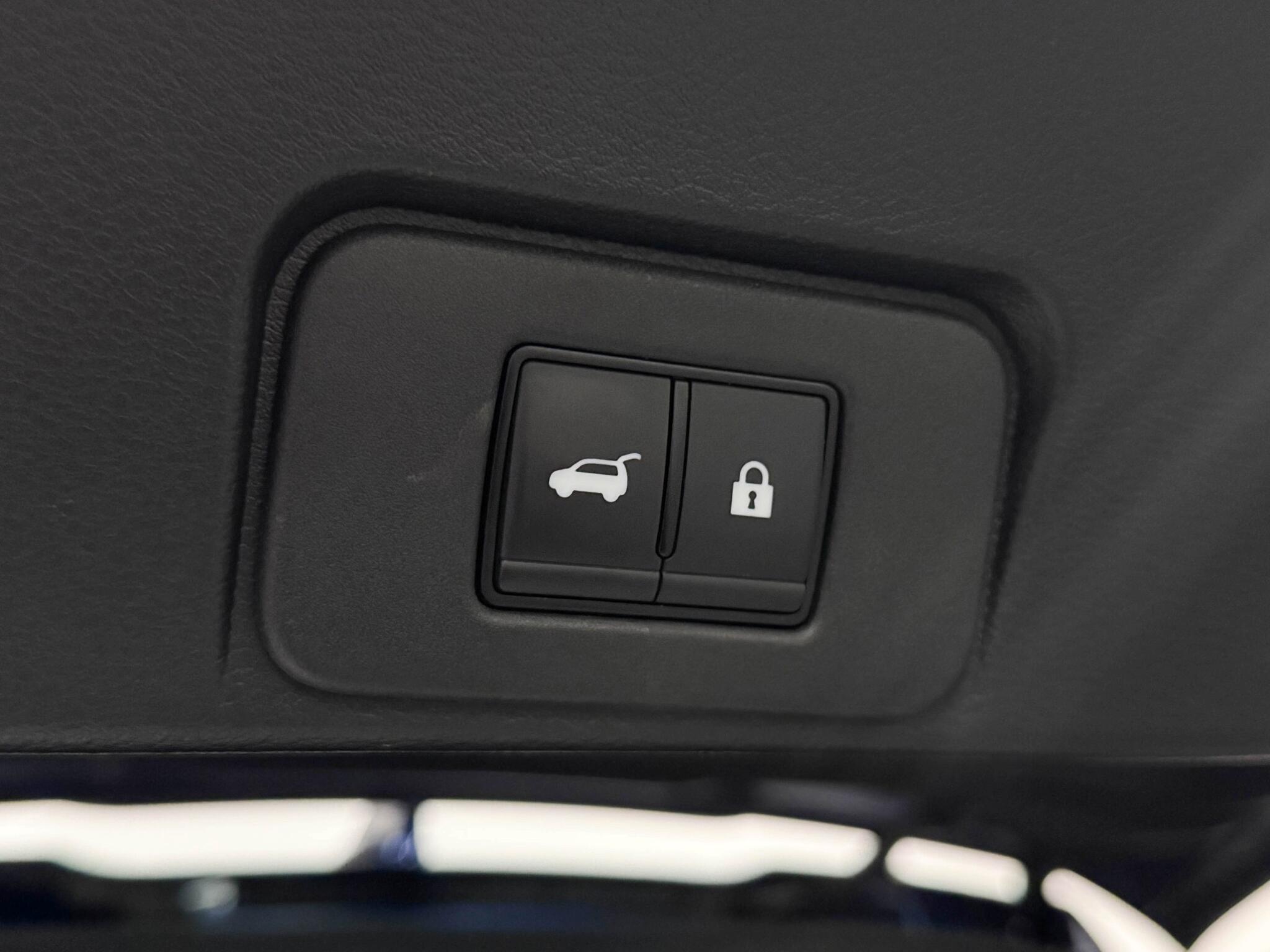 Nissan X-Trail view 11