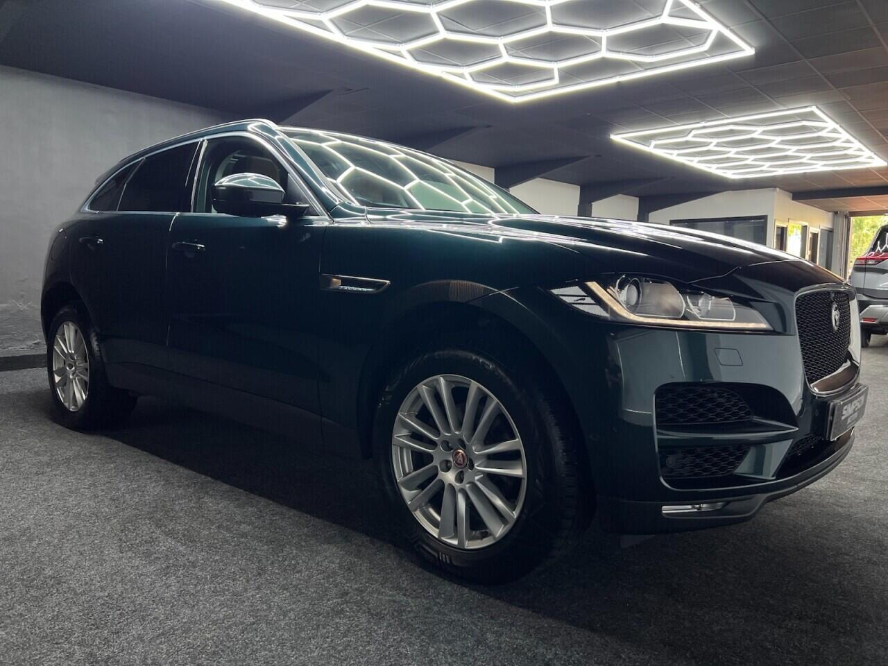 Jaguar F-Pace view 16