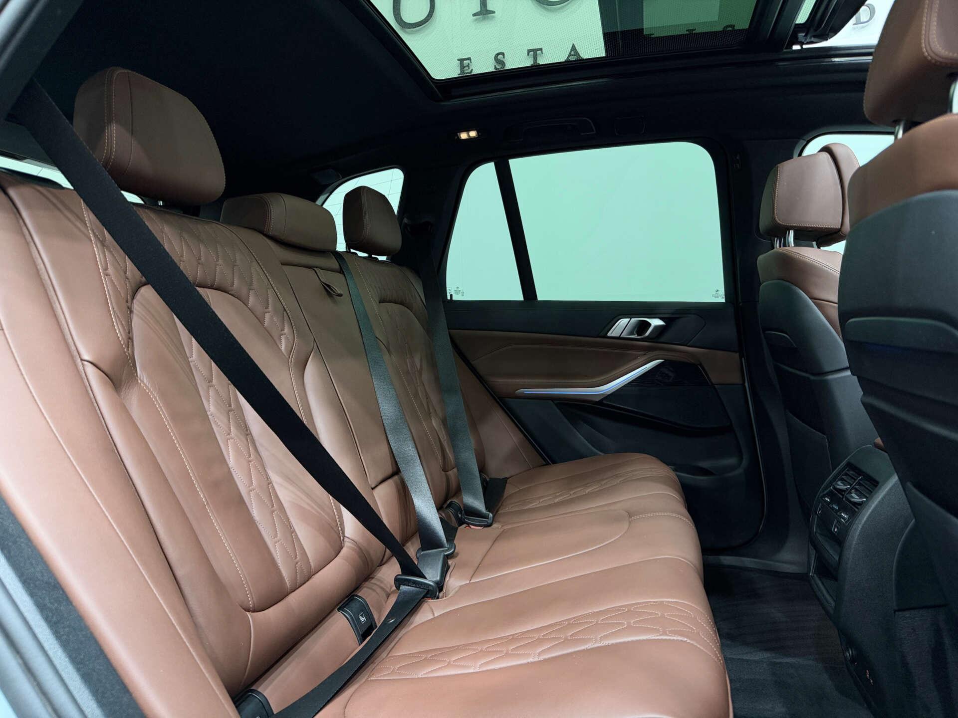 BMW X5 view 14