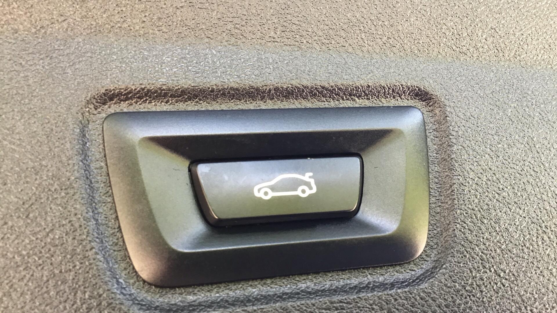 BMW 4 Series view 36