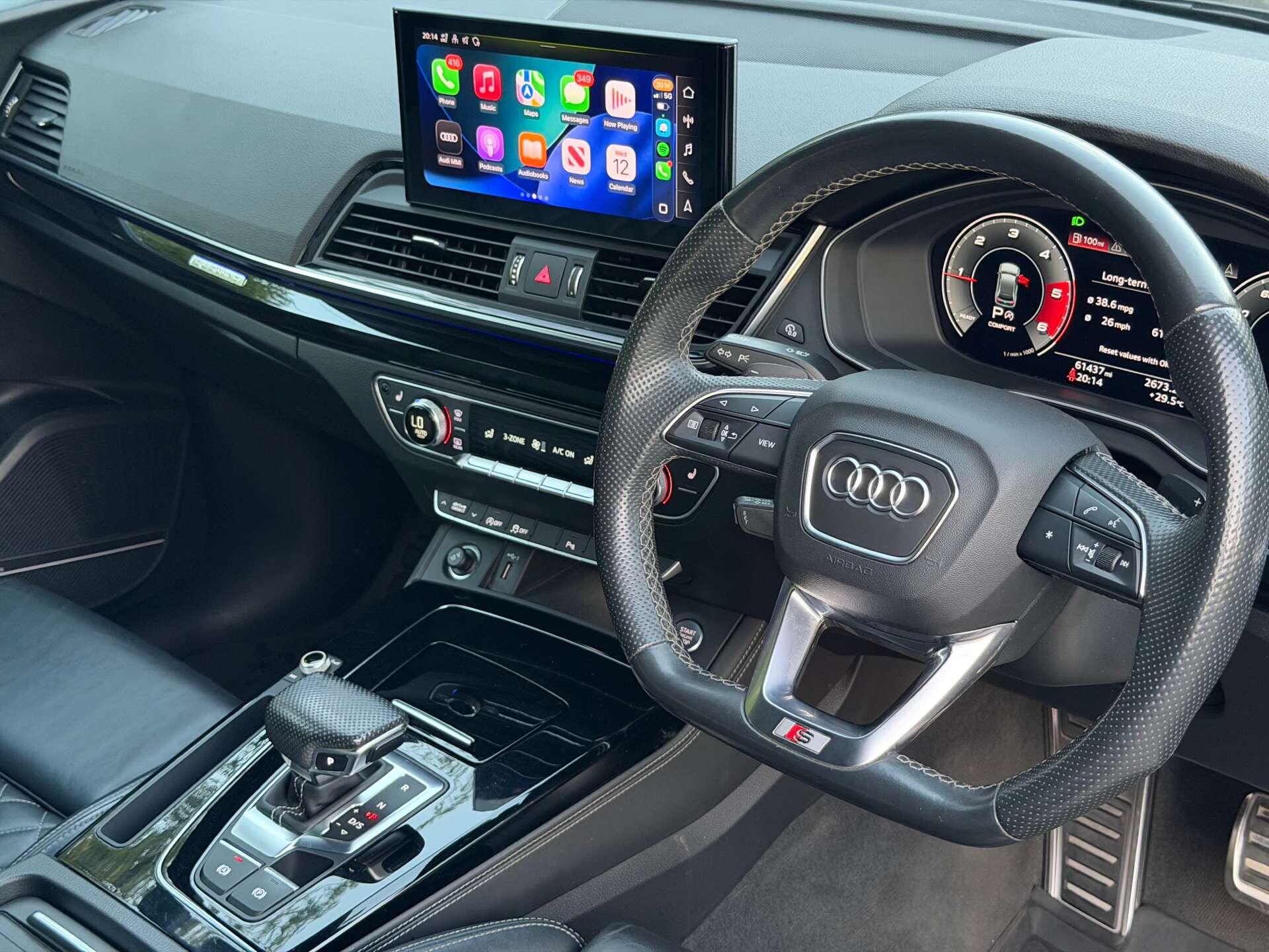 Audi Q5 view 2
