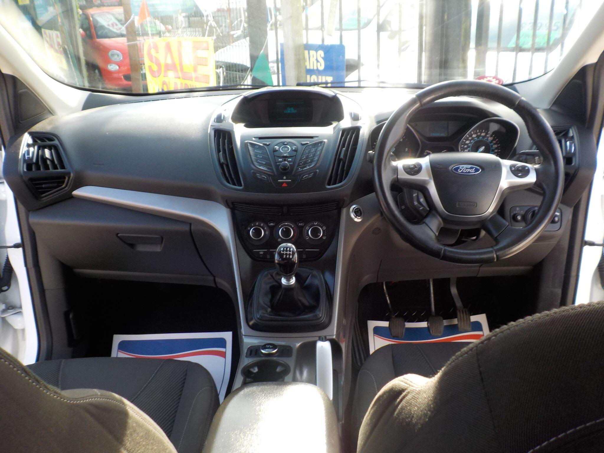 Ford Kuga 2.0 TDCi Zetec 2WD Euro 6 (s/s) 5dr