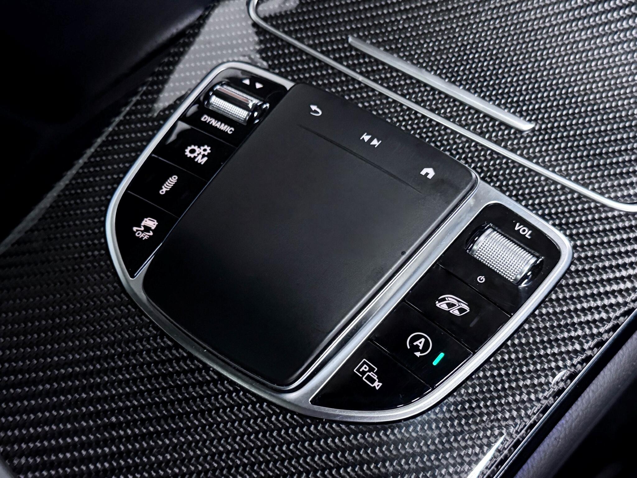 Mercedes-Benz GLC view 24