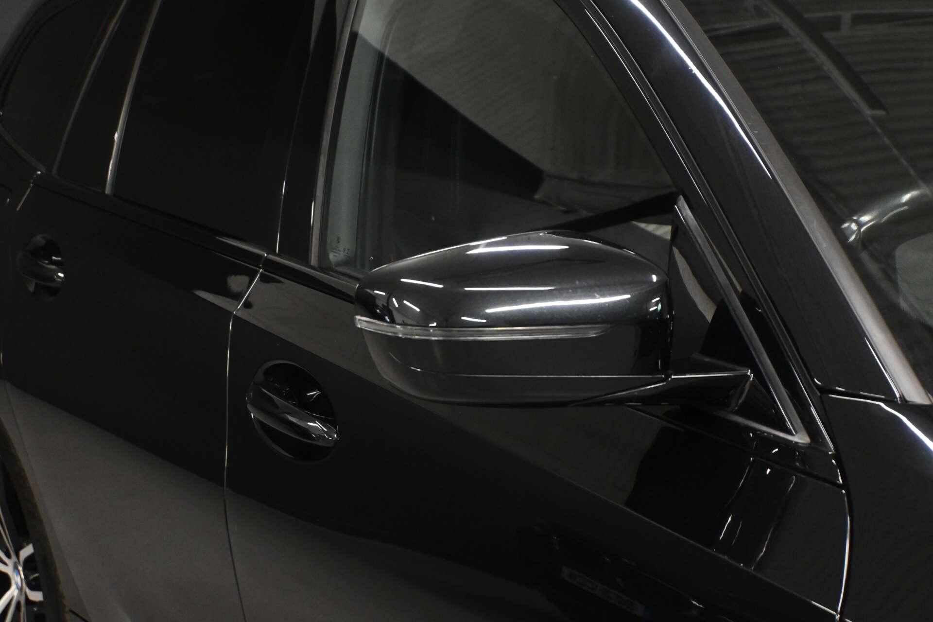 BMW 3 Series view 36