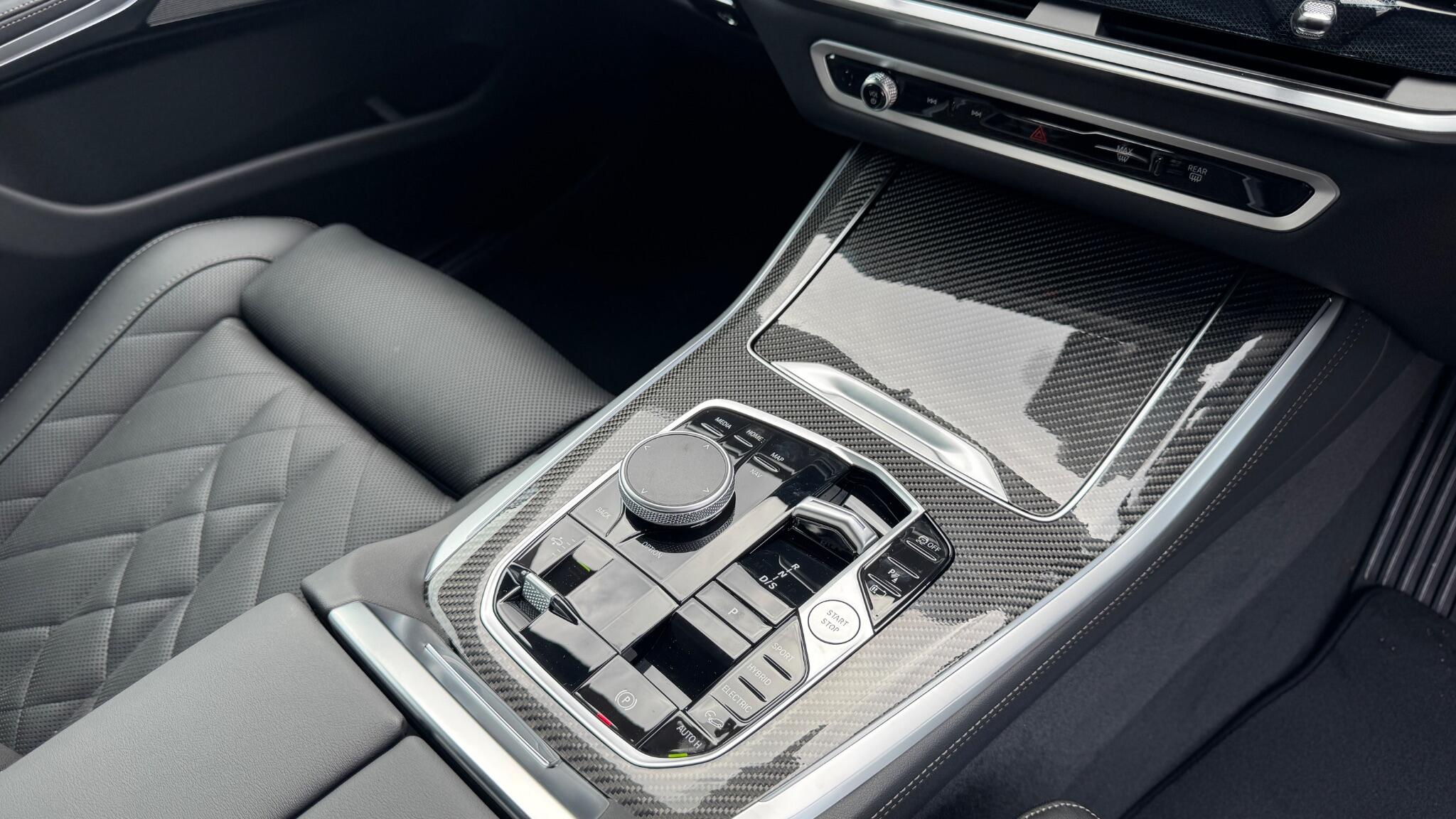 BMW X5 view 9