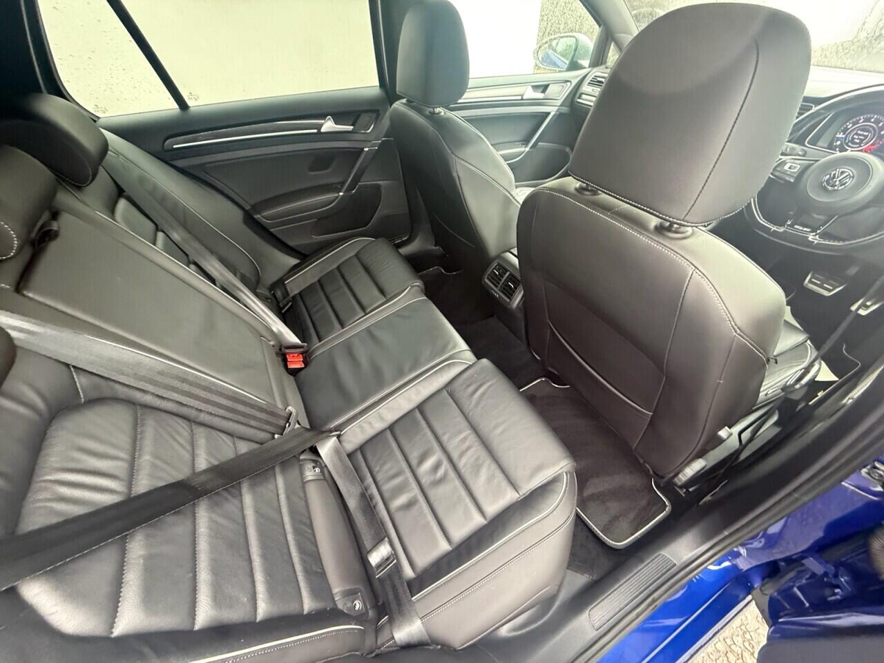 Volkswagen Golf view 23