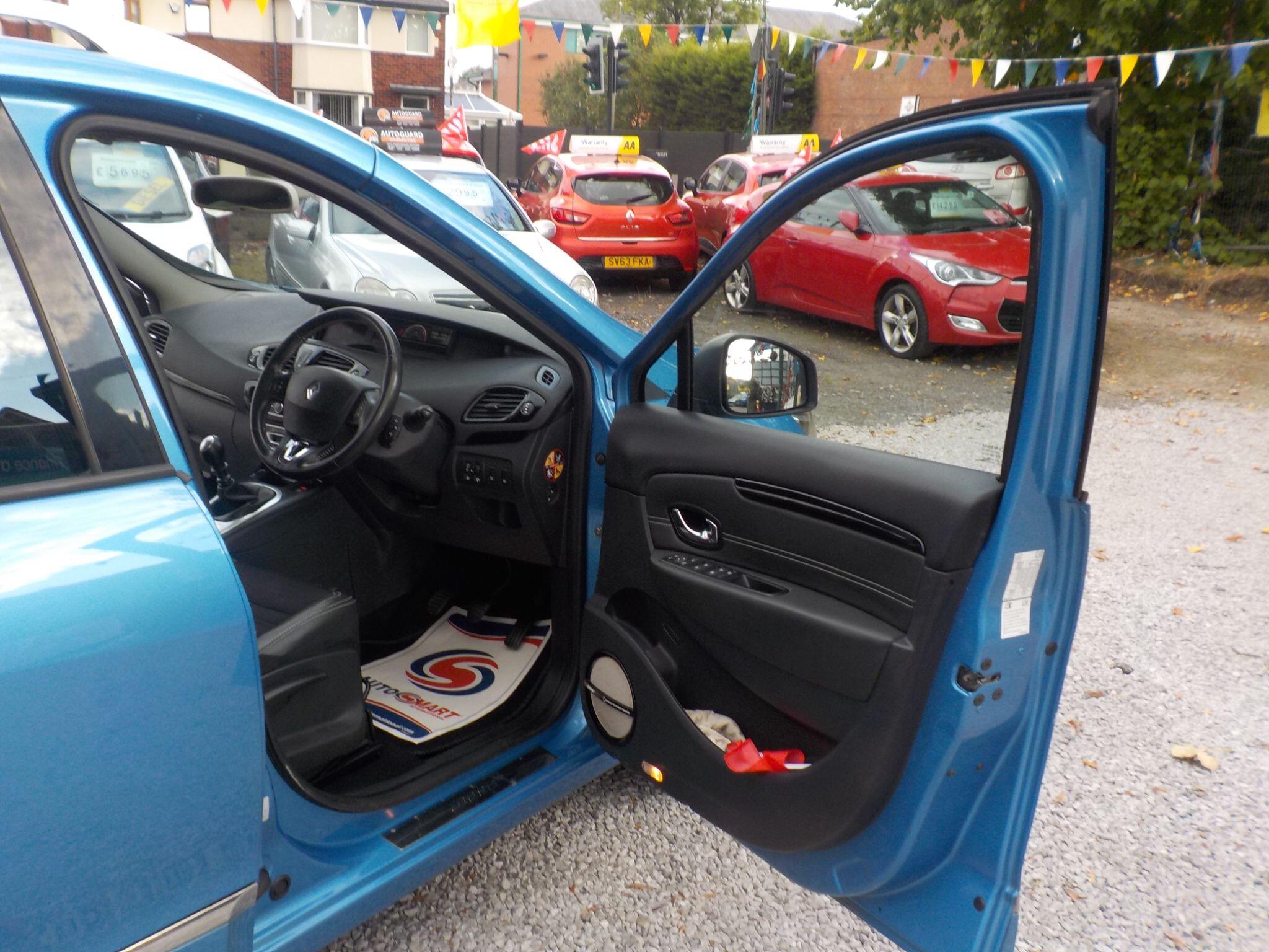 Renault Grand Scenic 1.6 dCi Dynamique Nav Euro 6 (s/s) 5dr