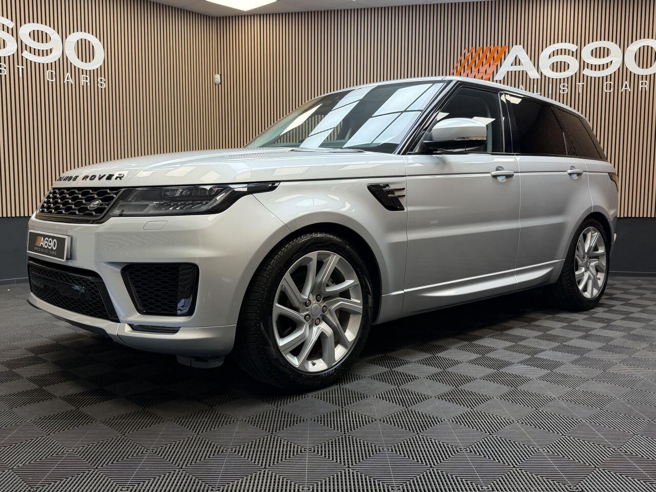 Land Rover Range Rover Sport view 3