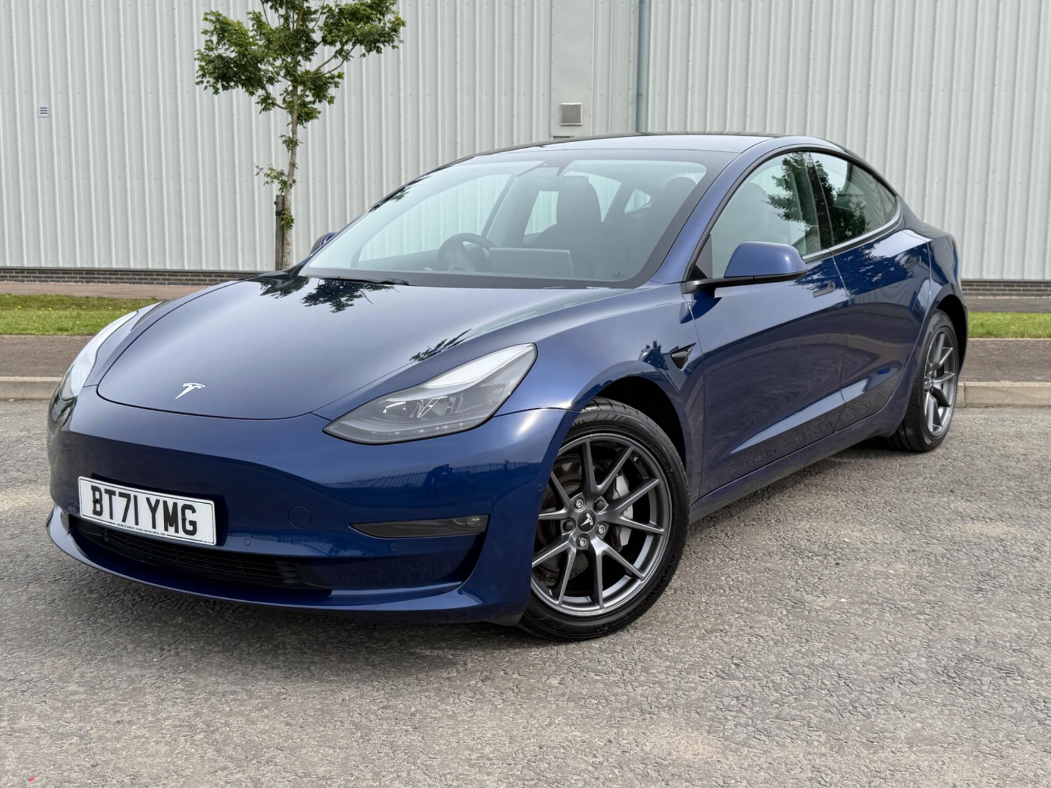 Tesla Model 3 view 27