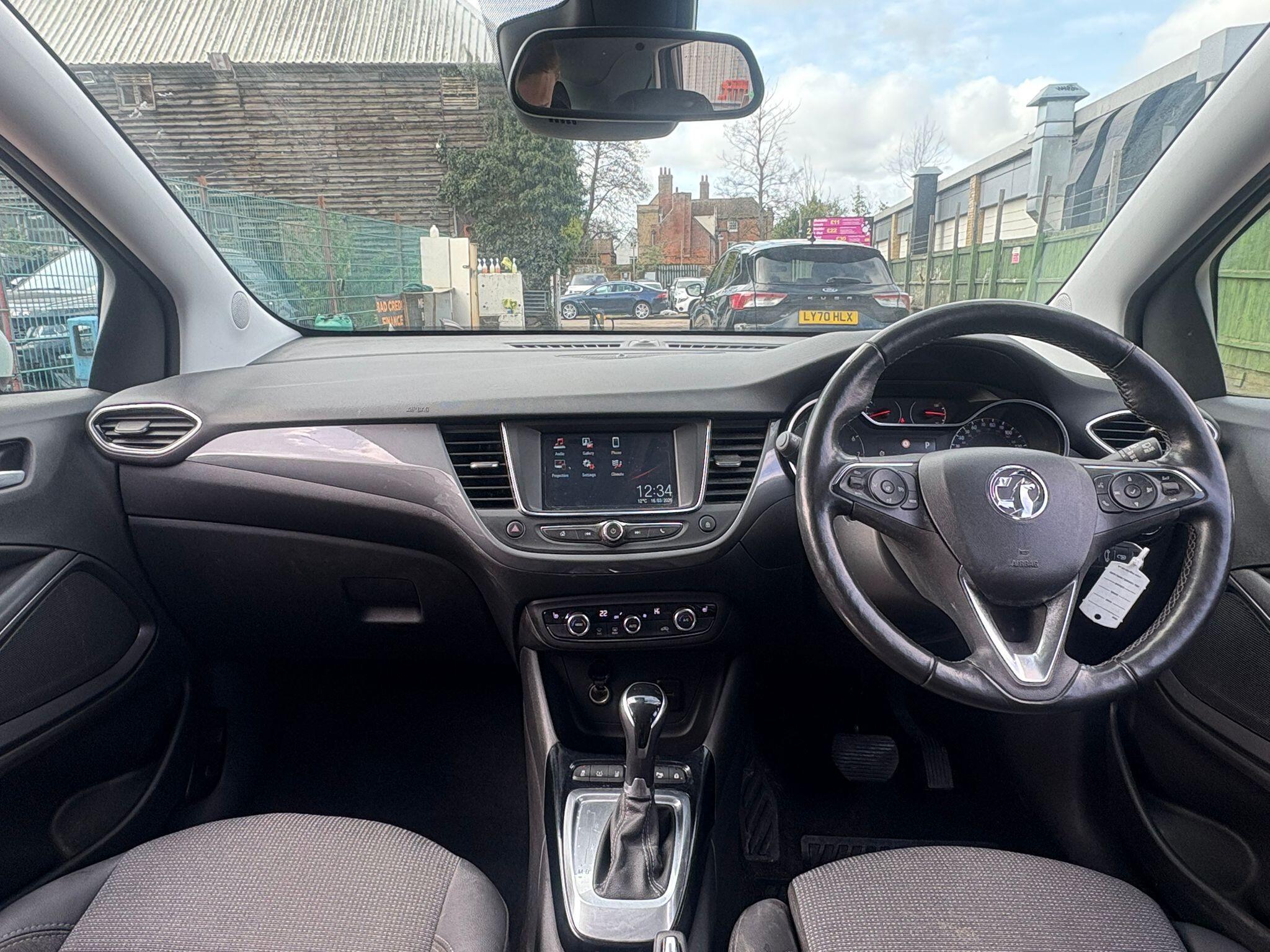 Vauxhall Crossland view 21