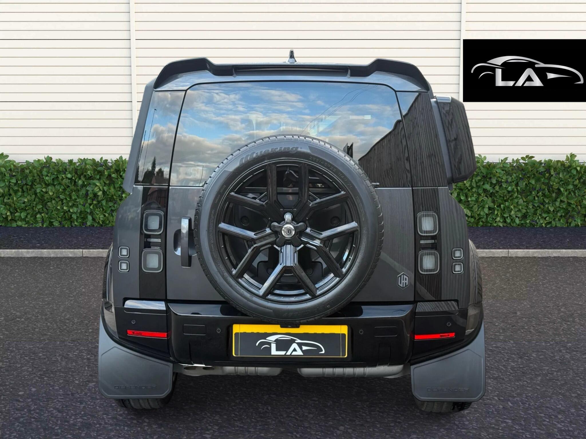 Land Rover Defender view 7