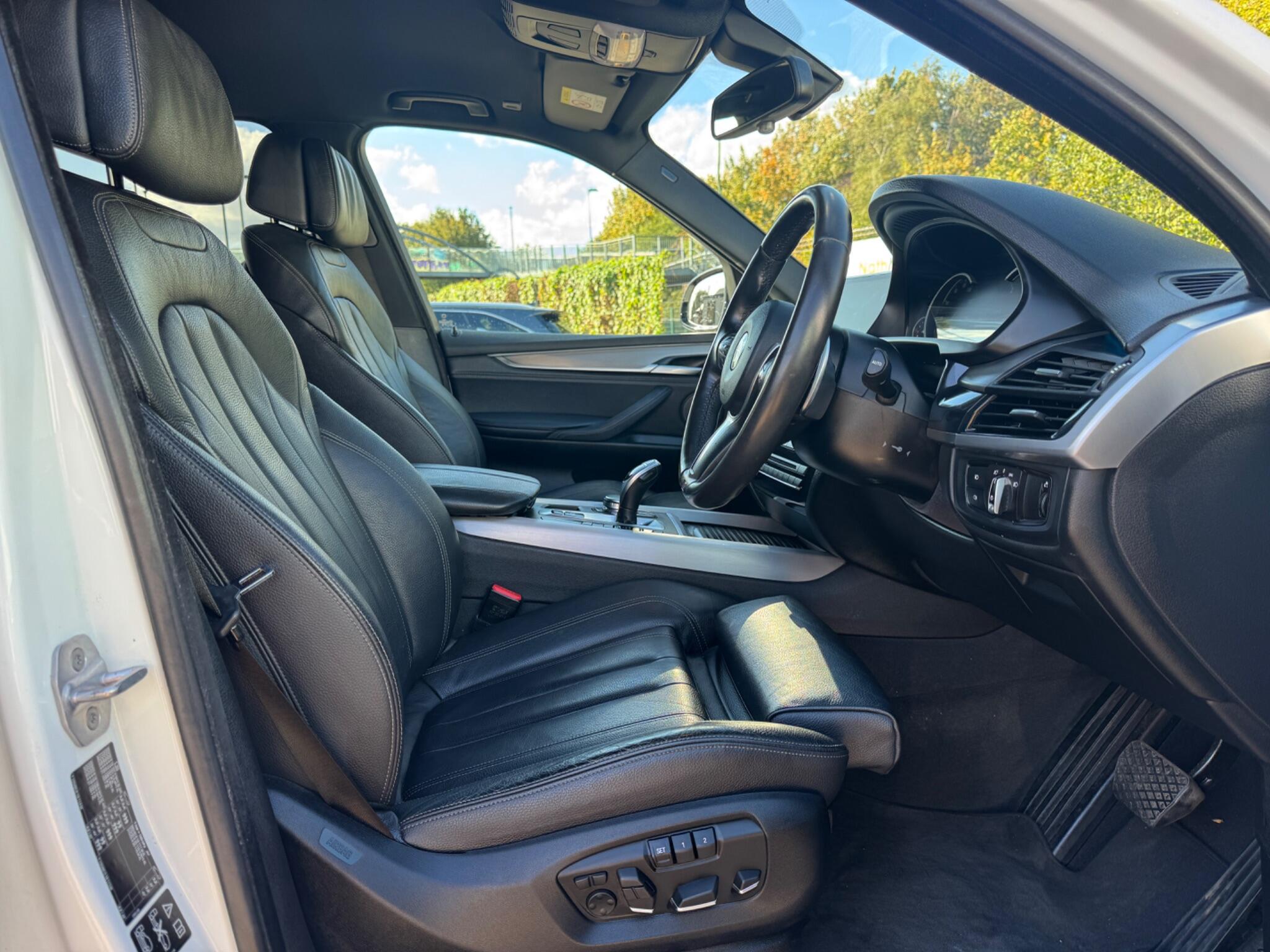 BMW X5 view 37