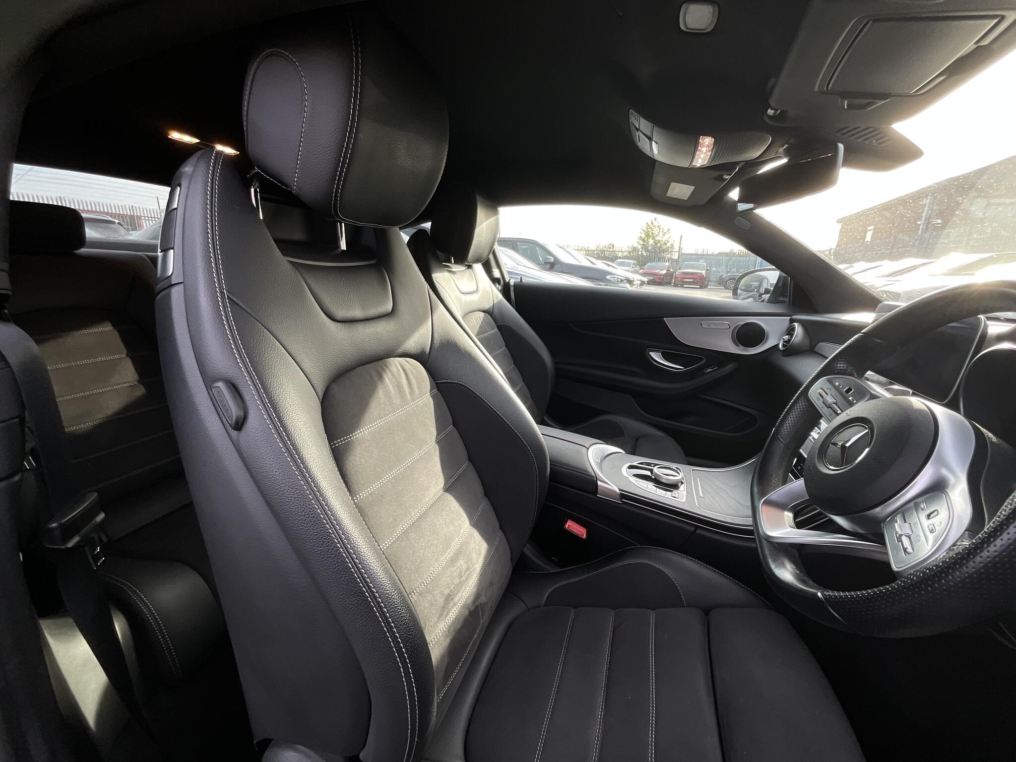 Mercedes-Benz C-Class view 8