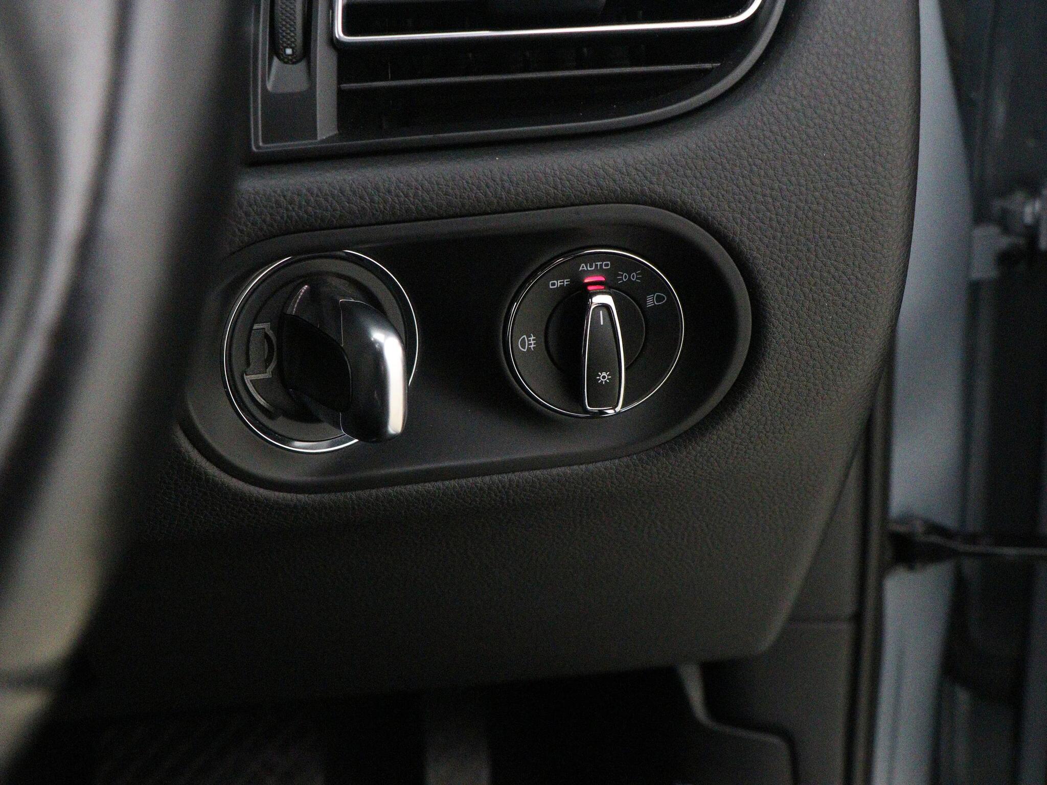Porsche Macan view 45