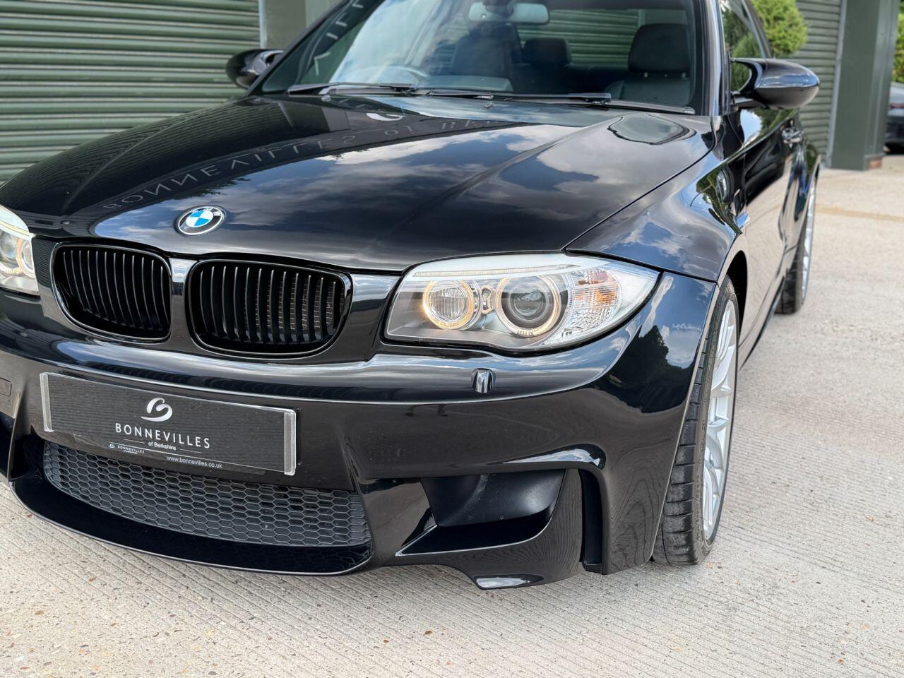 BMW 1 Series view 16