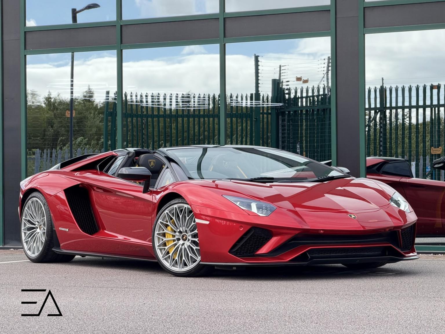 Lamborghini Aventador main image