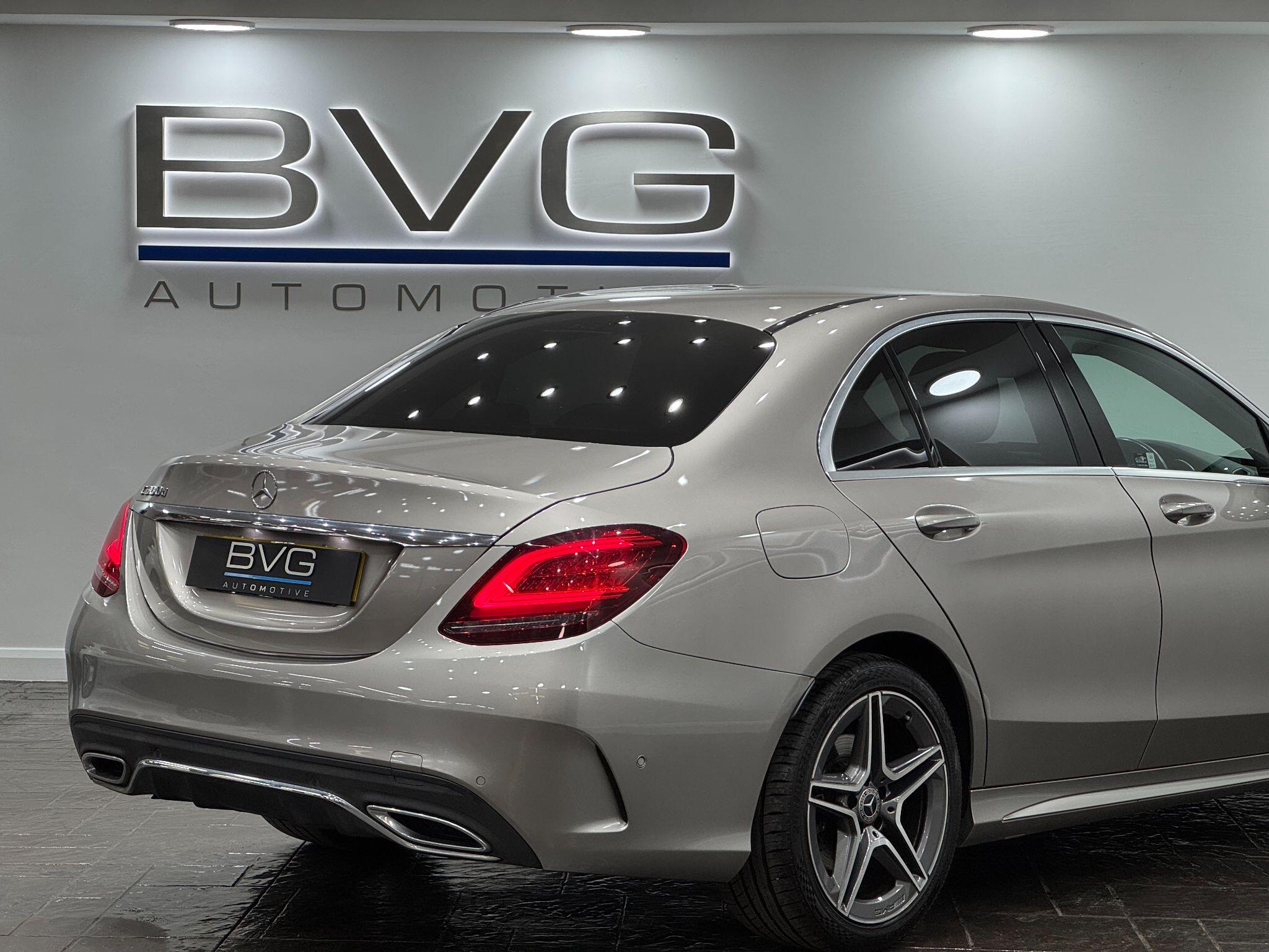 Mercedes-Benz C-Class view 18