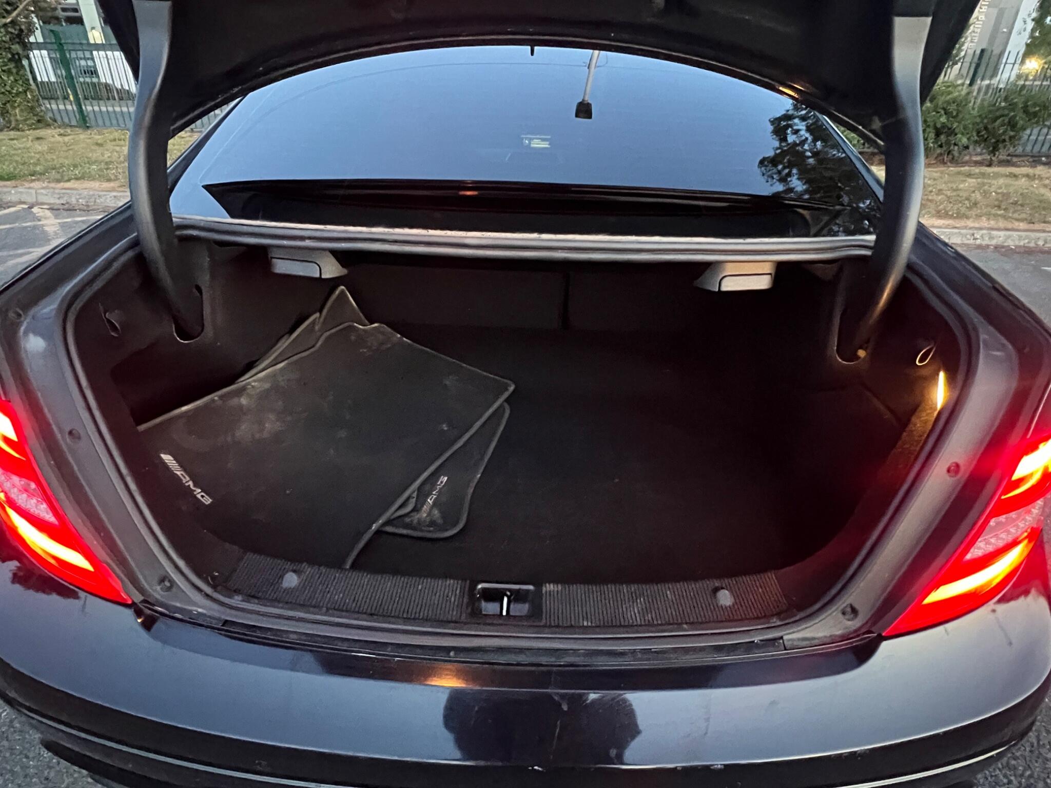 Mercedes-Benz C-Class view 17