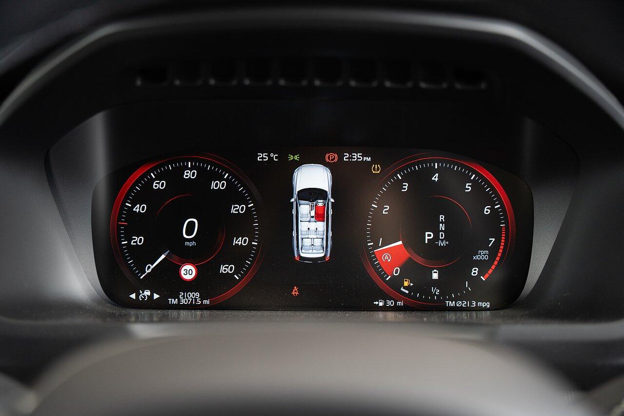 Volvo XC90 view 44