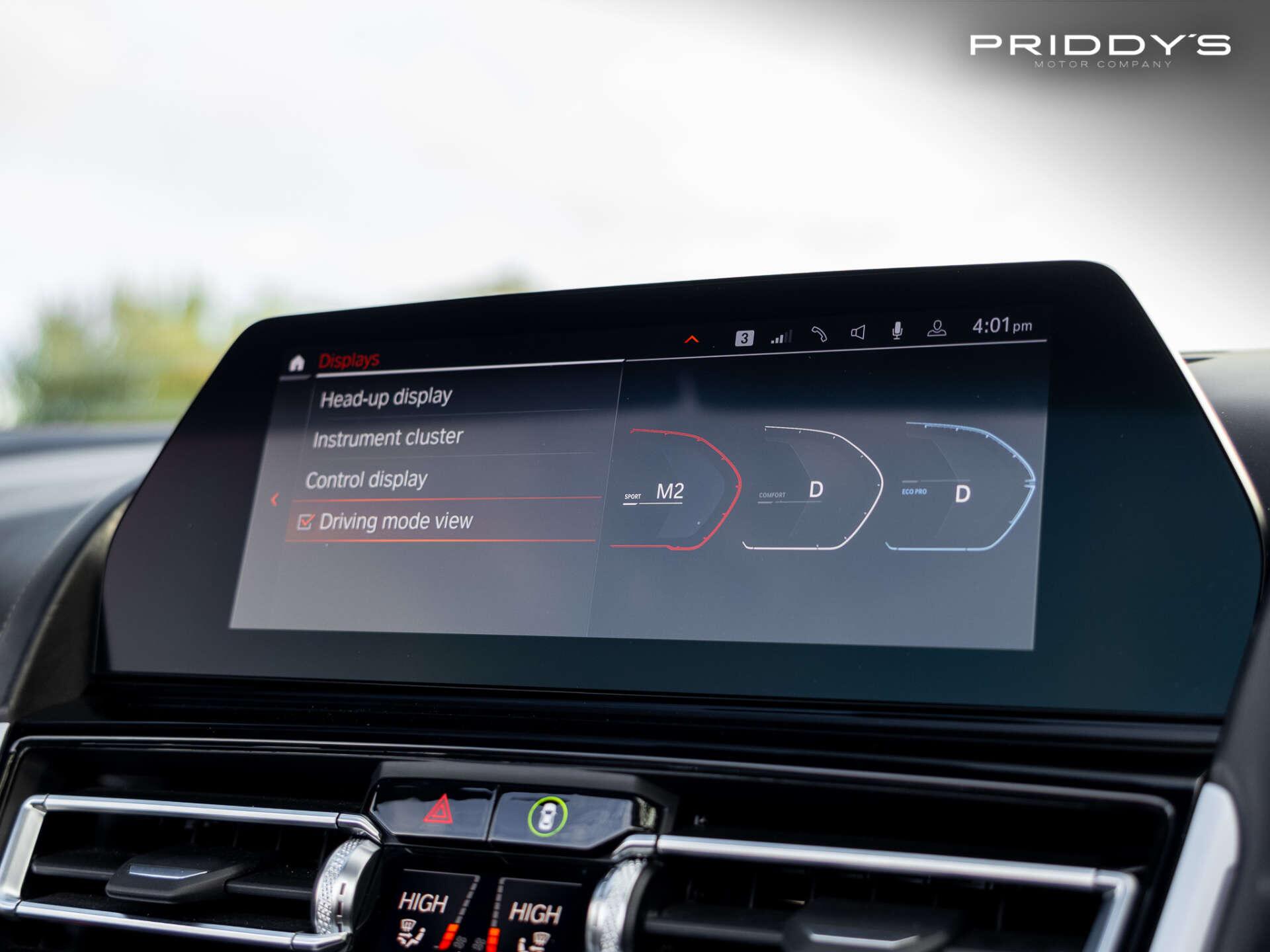 BMW 8 Series view 28
