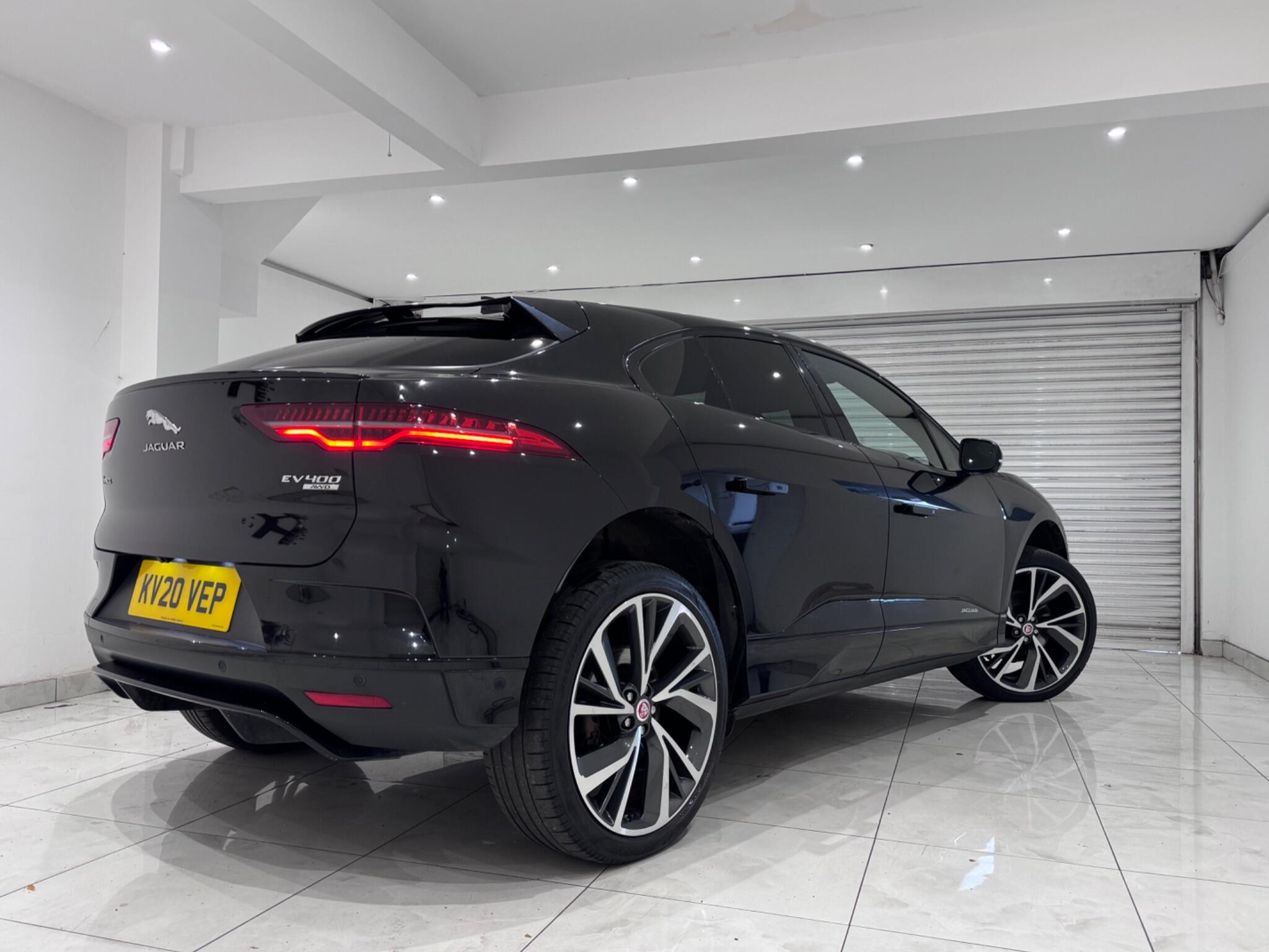 Jaguar I-Pace view 3