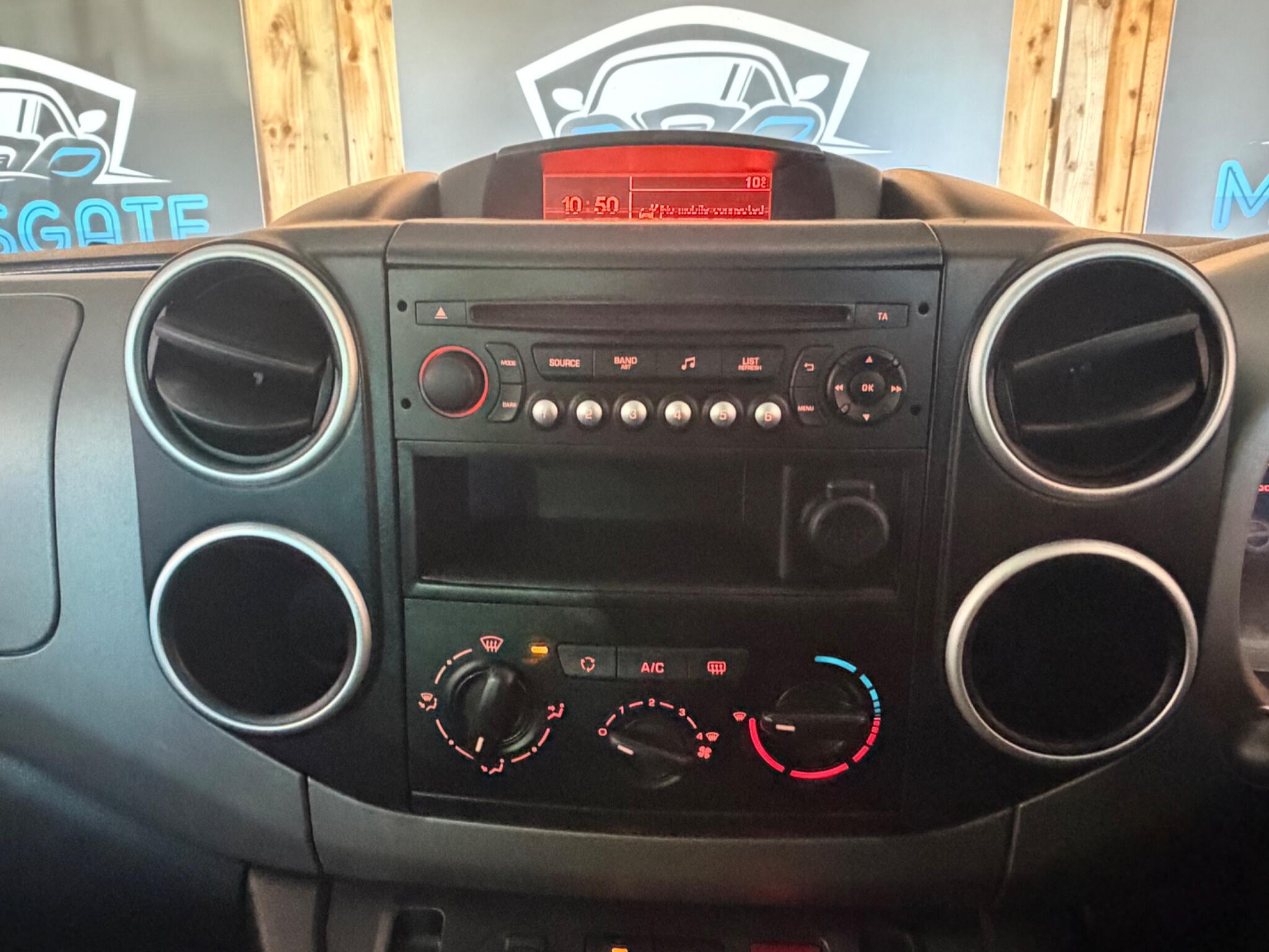 Peugeot Partner Tepee view 34
