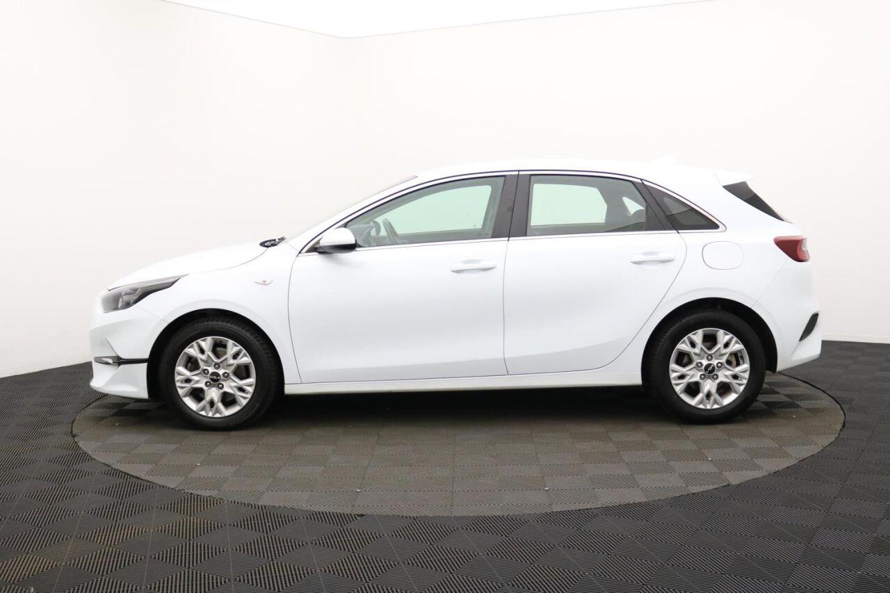 Kia Ceed view 8