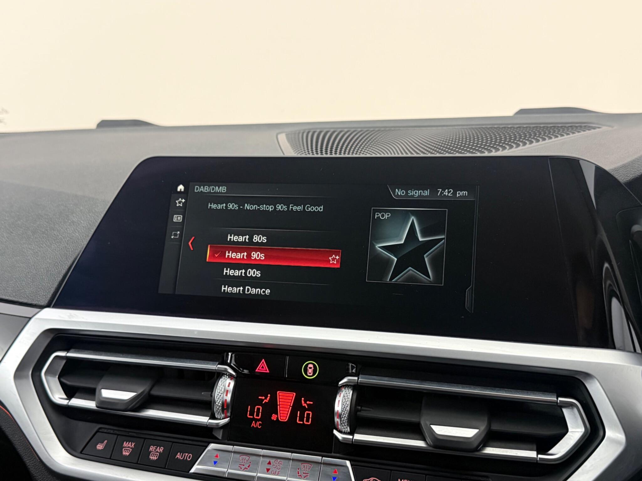 BMW 3 Series view 17