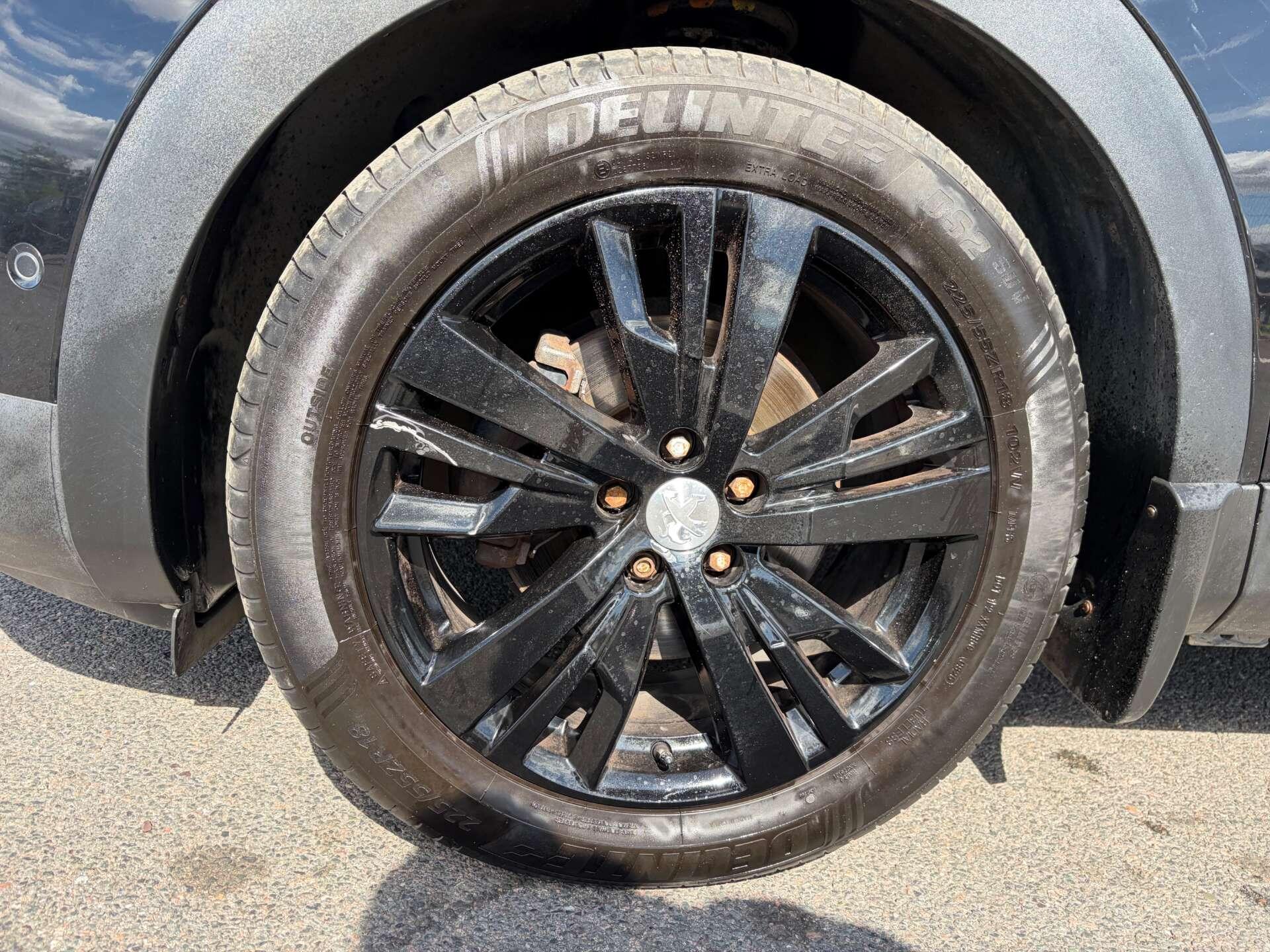 Peugeot 3008 view 12
