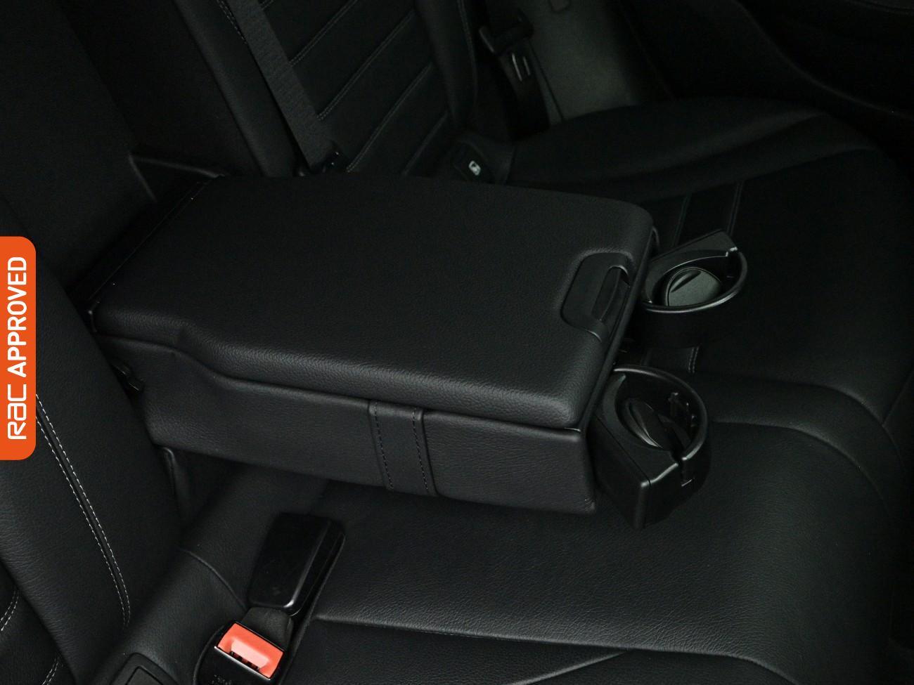 Mercedes-Benz Eqc view 27
