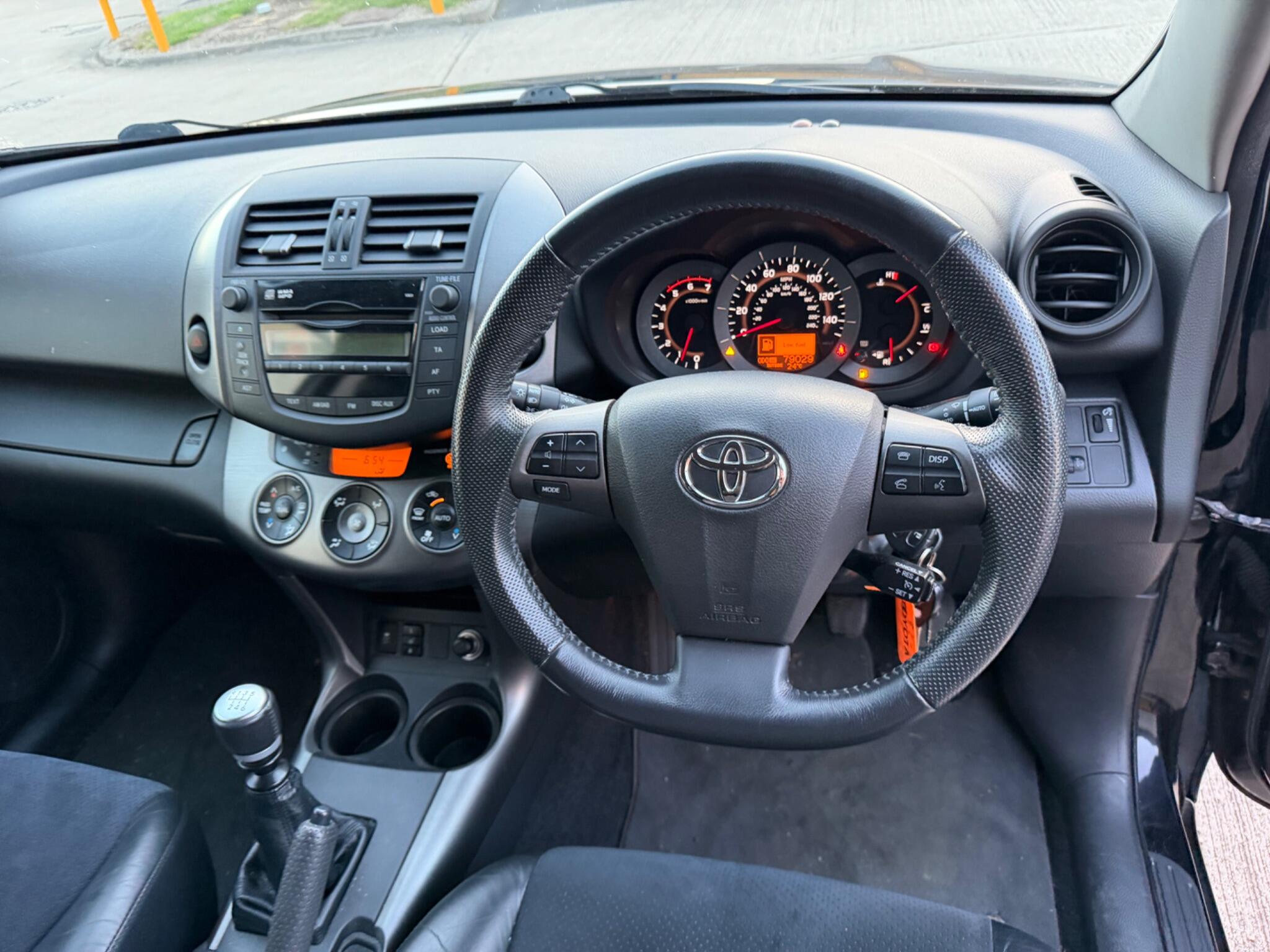 Toyota Rav4 view 26