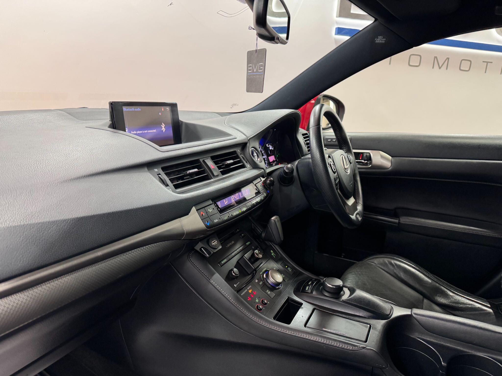 Lexus CT view 29