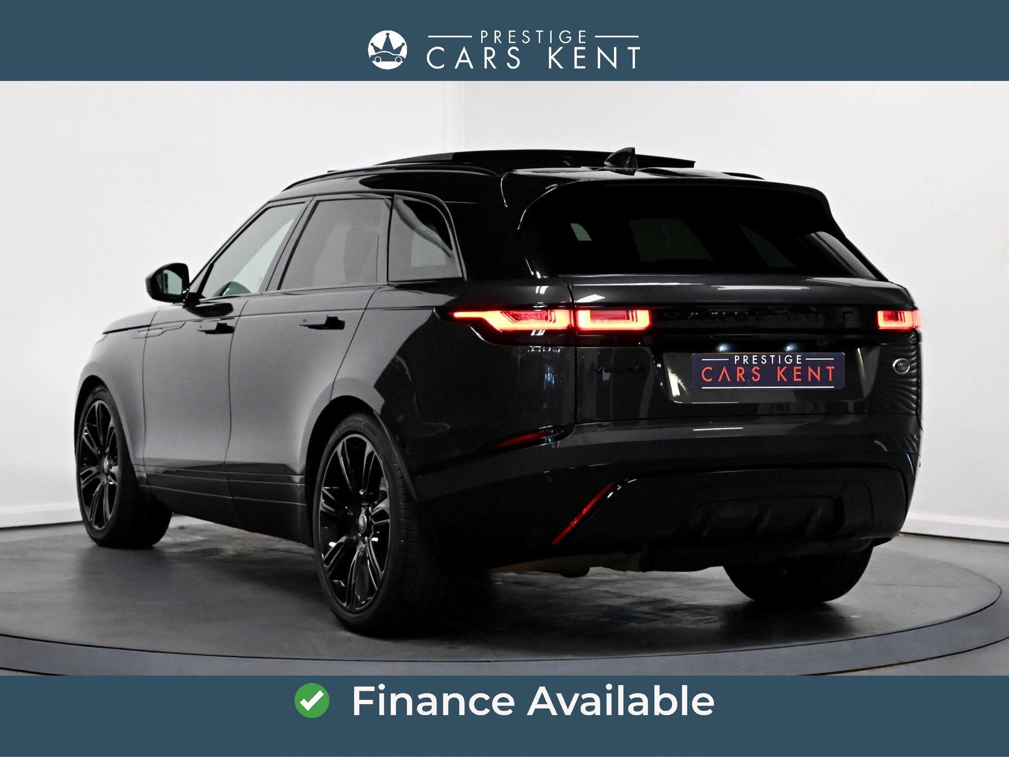 Land Rover Range Rover Velar view 3
