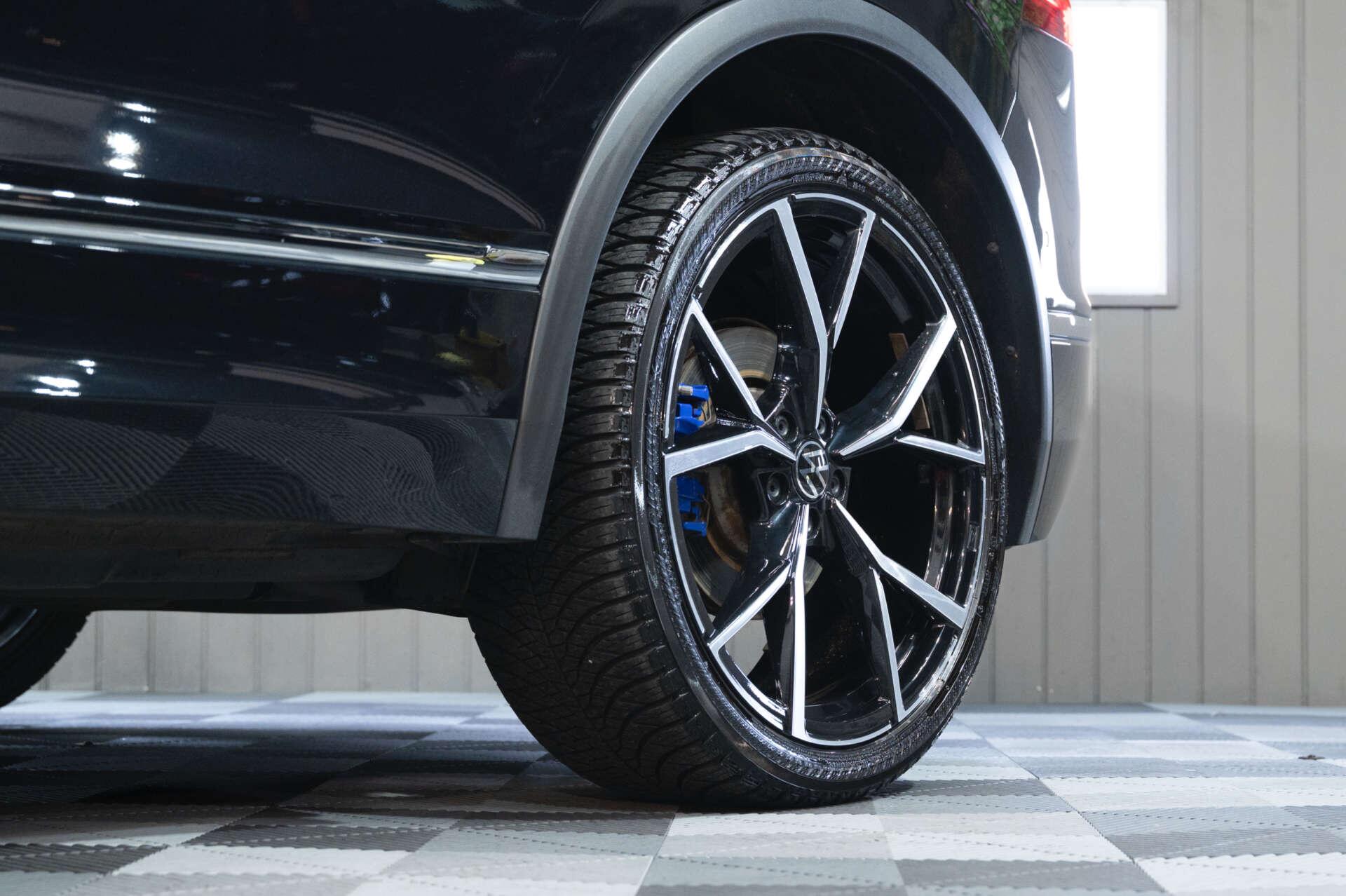 Volkswagen Tiguan view 14
