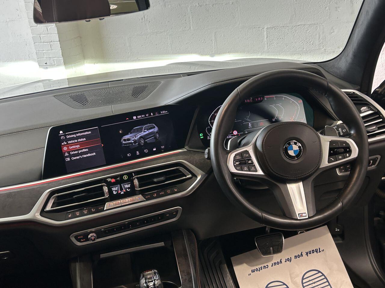 BMW X7 view 35