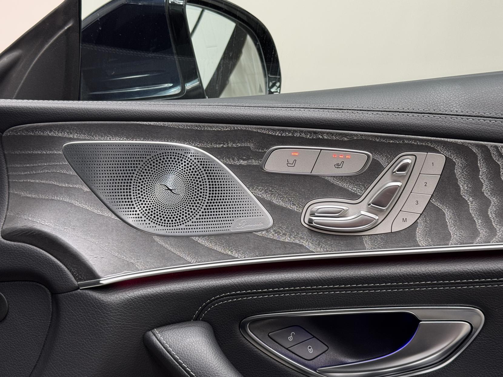 Mercedes-Benz CLS view 51