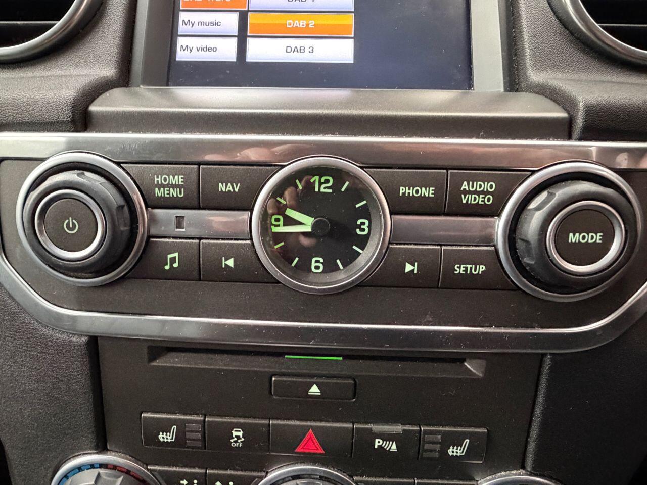 Land Rover Discovery 4 view 33