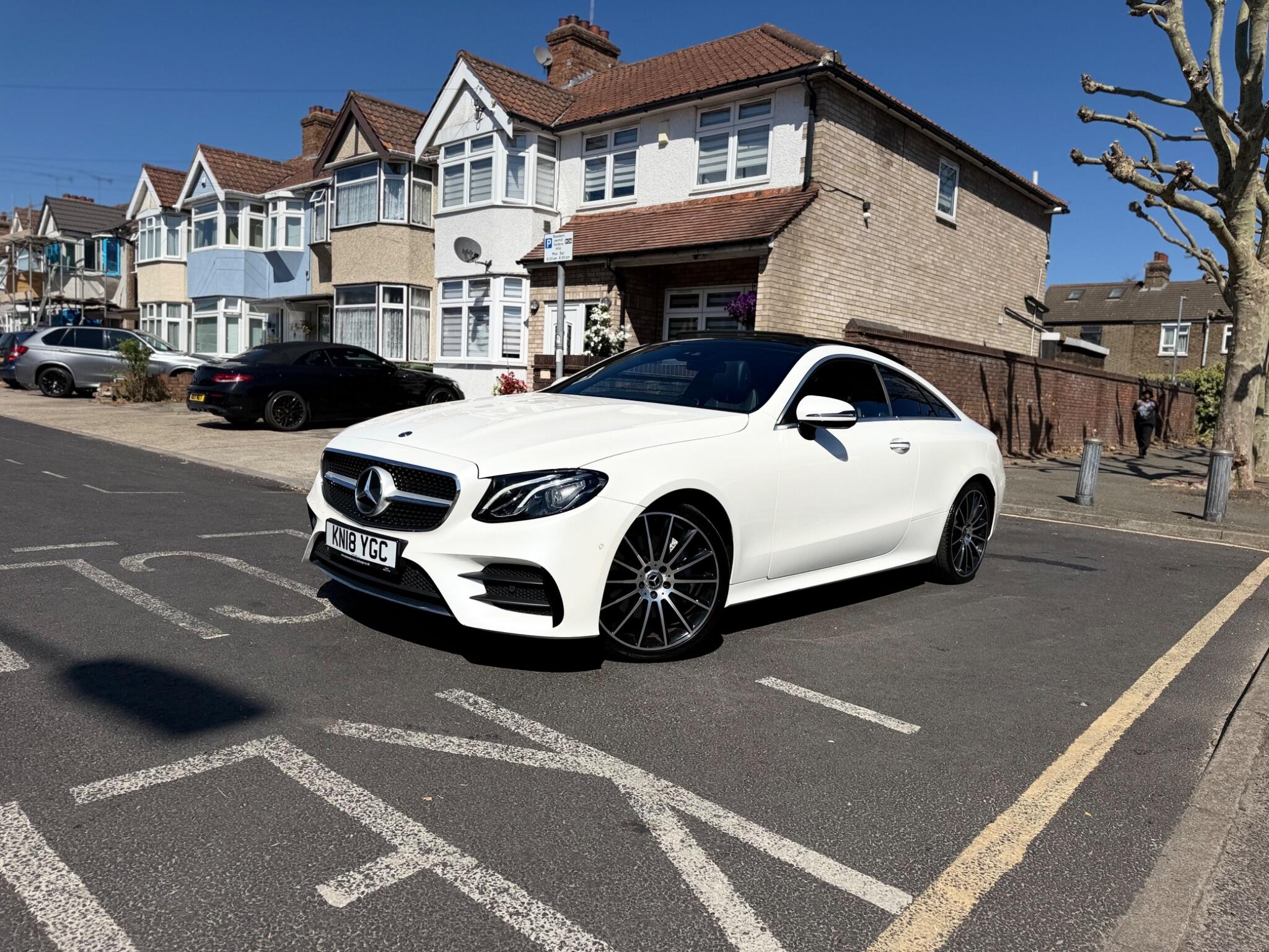 Mercedes-Benz E-Class view 3