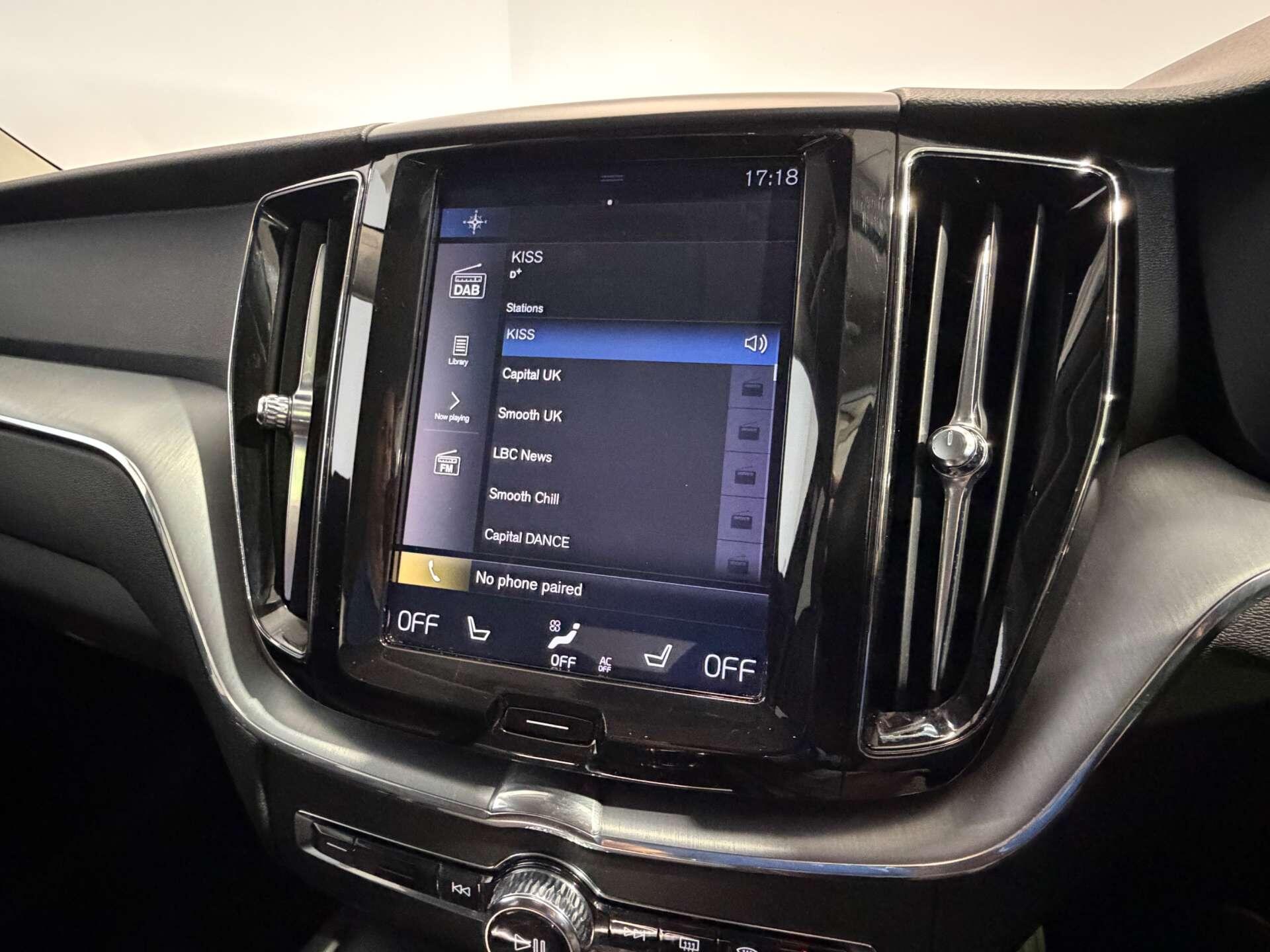 Volvo XC60 view 45