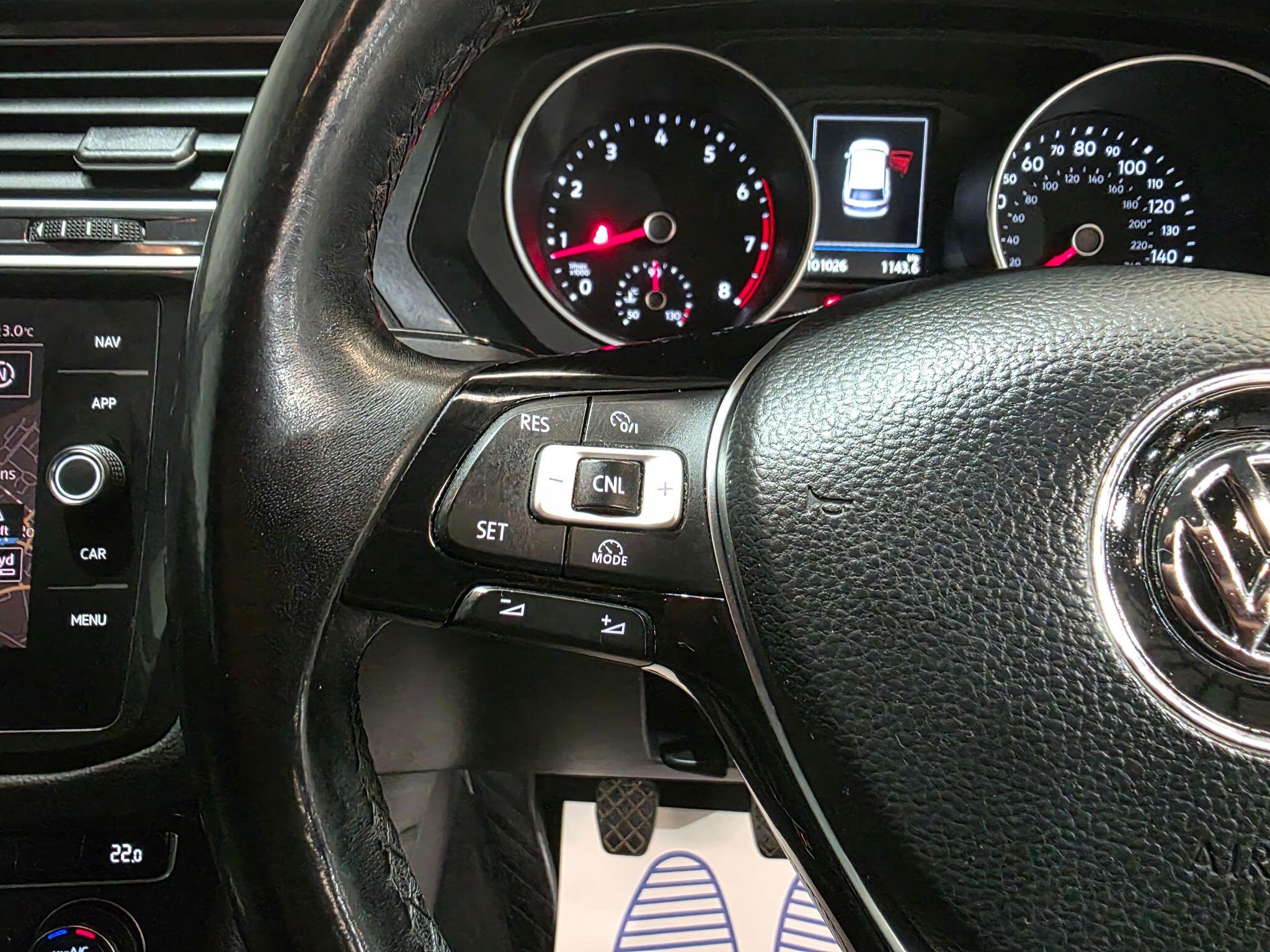 Volkswagen Tiguan view 16