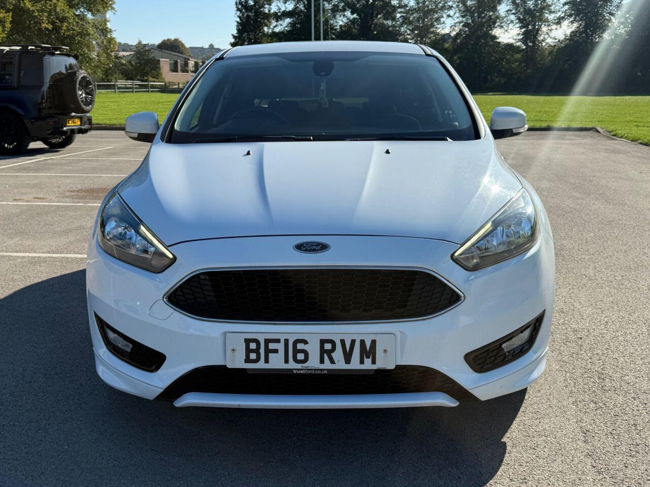 Ford Focus view 47