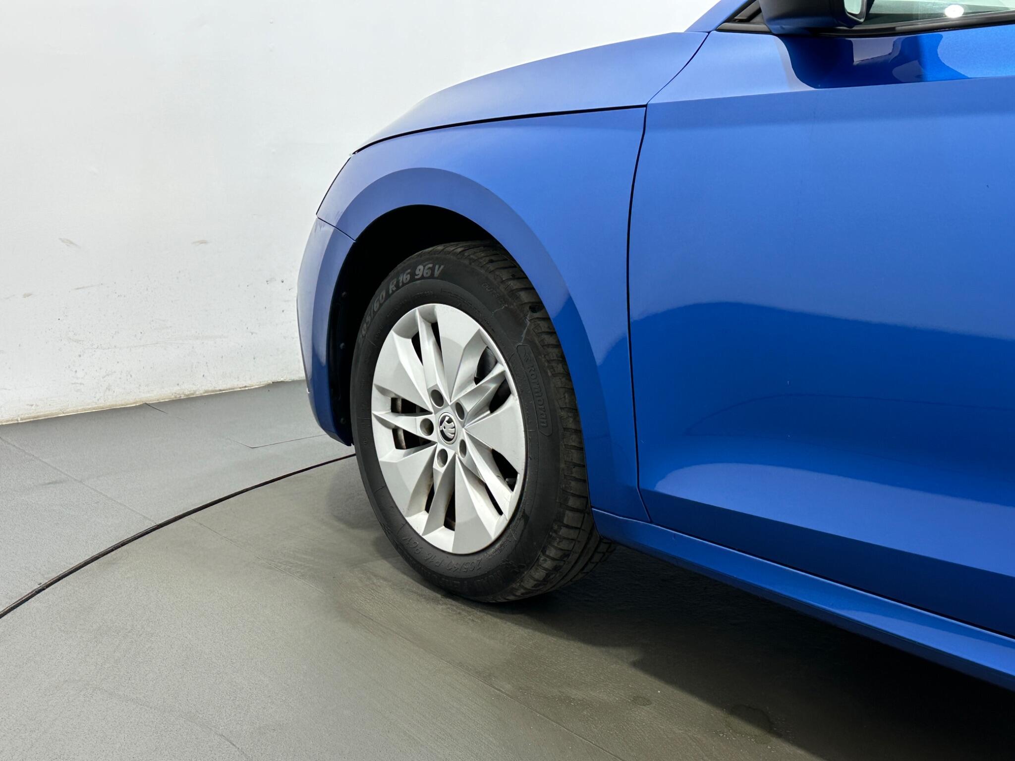 Skoda Octavia view 49