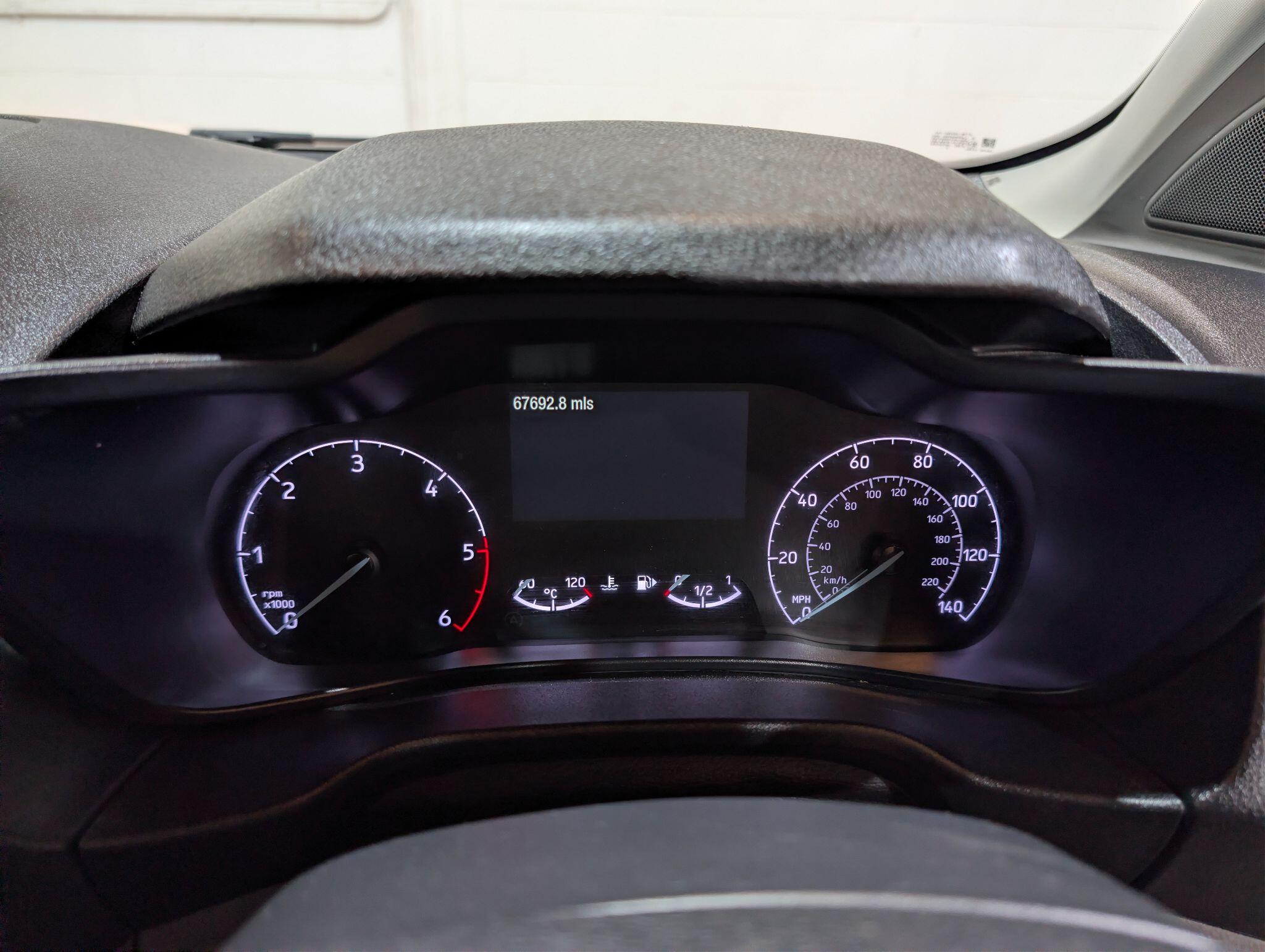 Ford Grand Tourneo Connect view 52