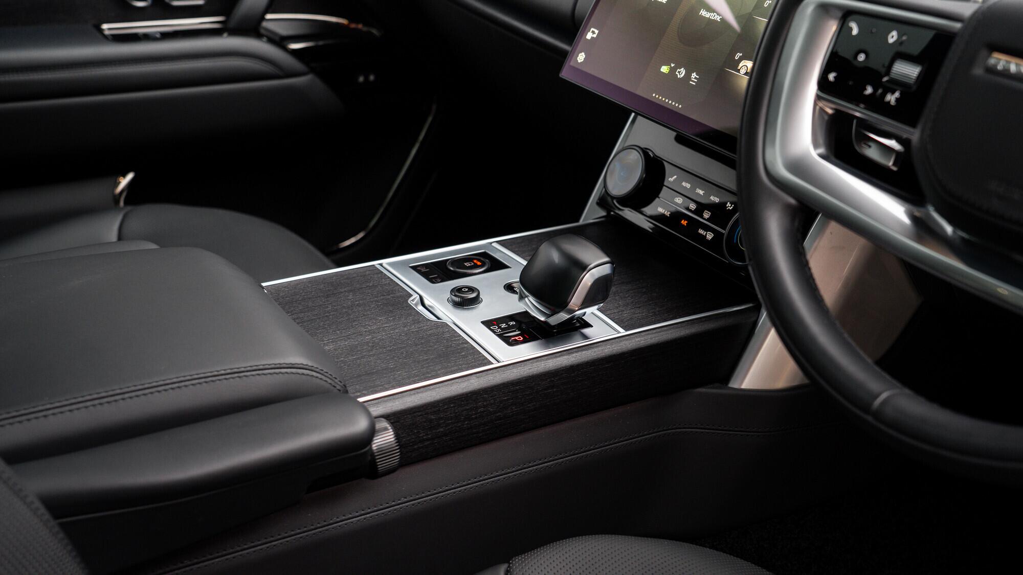 Land Rover Range Rover view 43