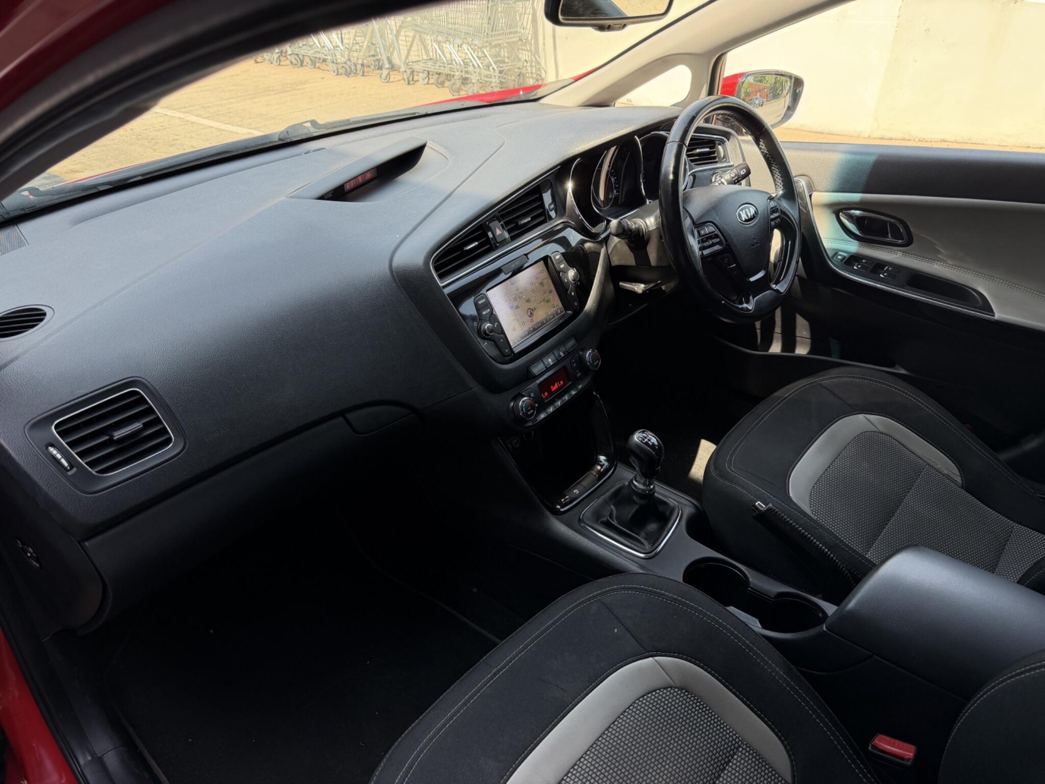 Kia Ceed view 12