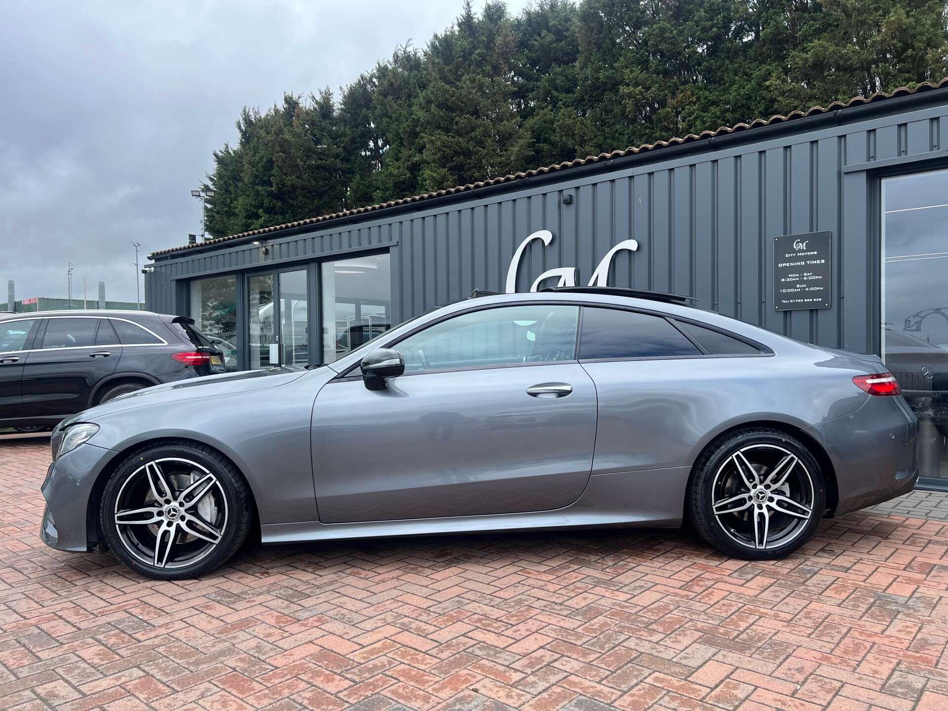 Mercedes-Benz E-Class view 13