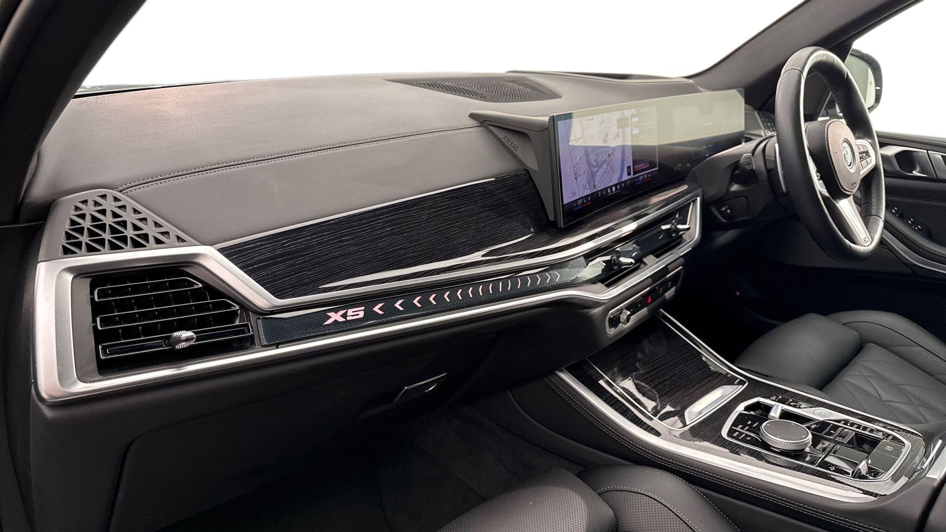 BMW X5 view 7