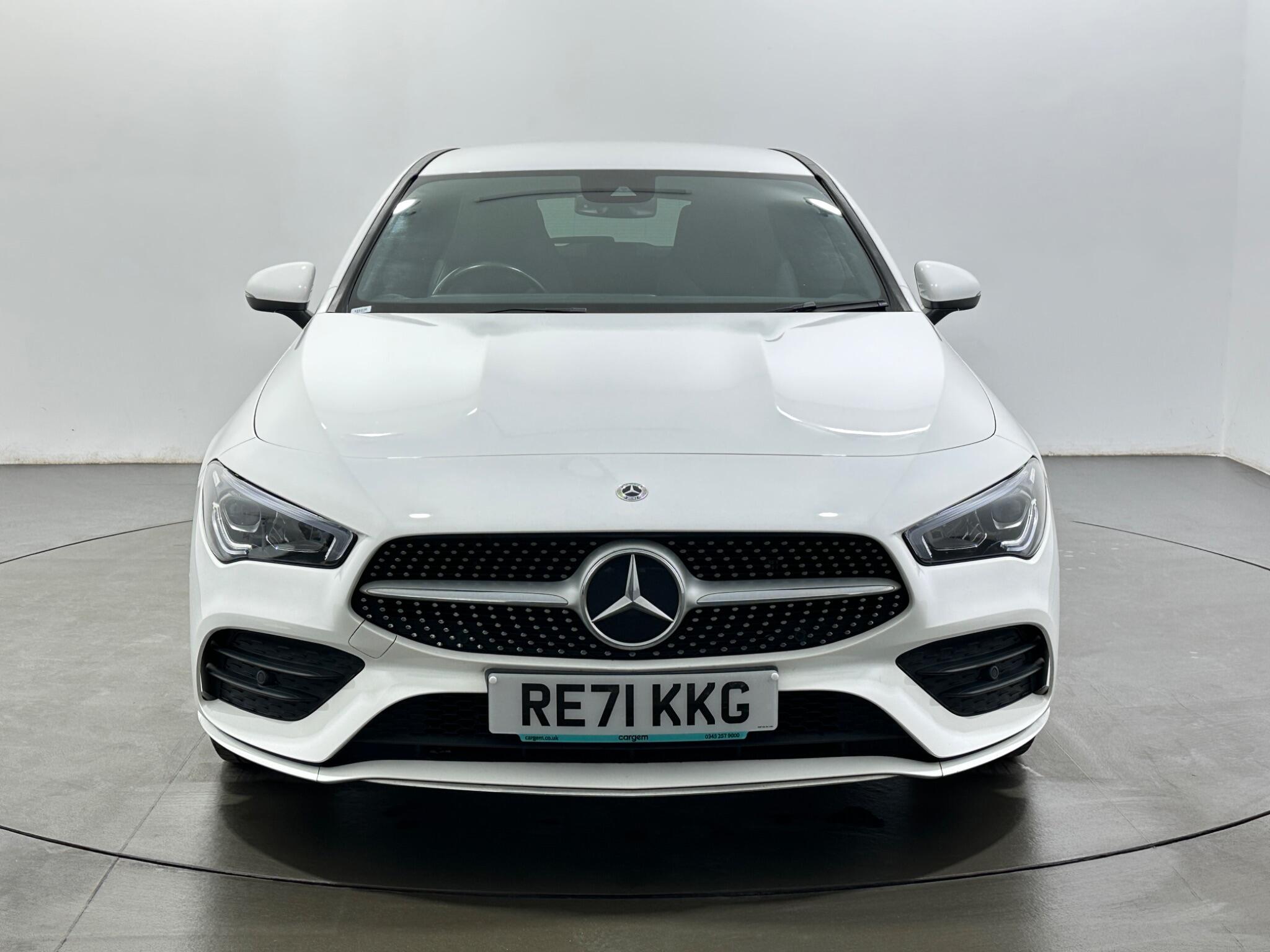 Mercedes-Benz Cla view 3