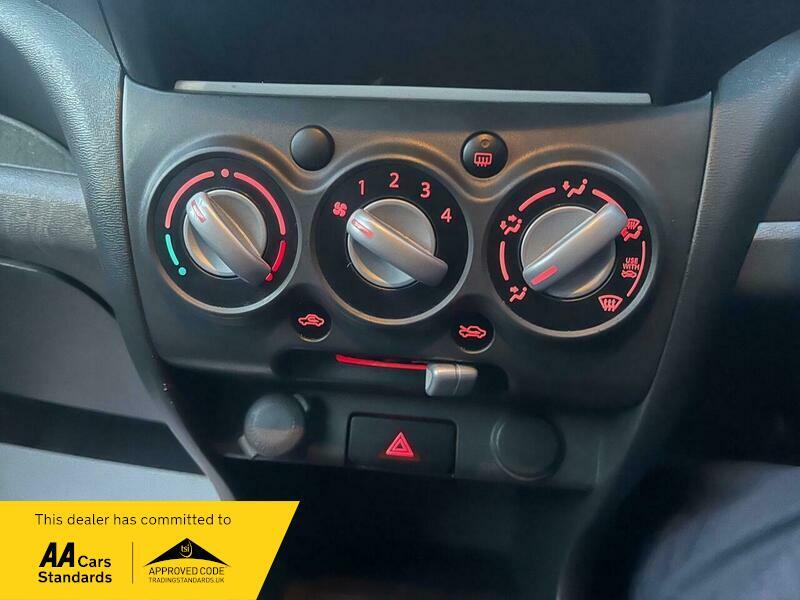 2014 Suzuki Alto image 39